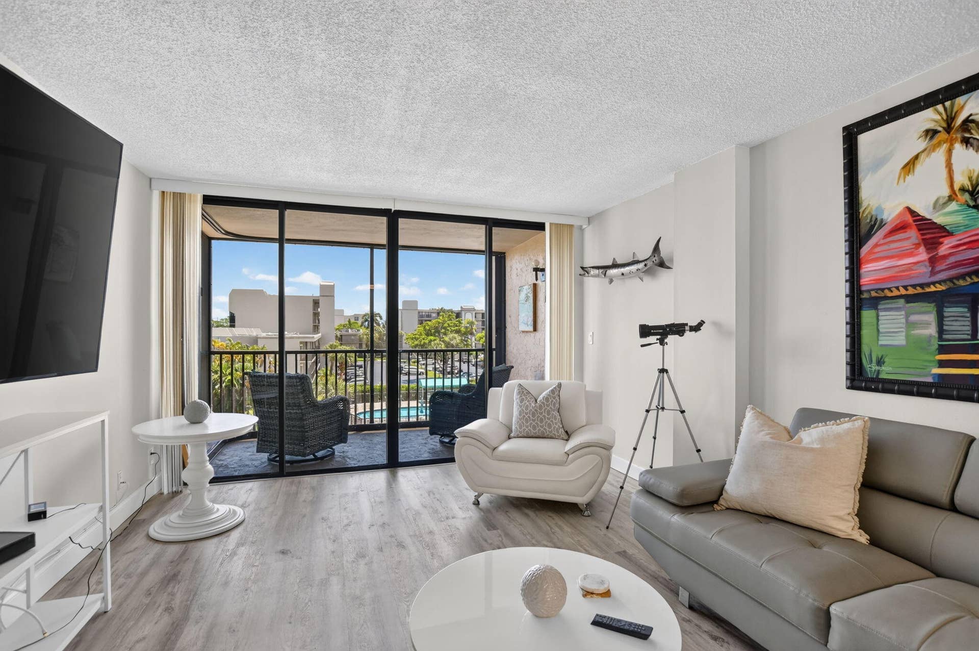 4 Royal Palm Way, #403, Boca Raton, FL 33432 Living Room