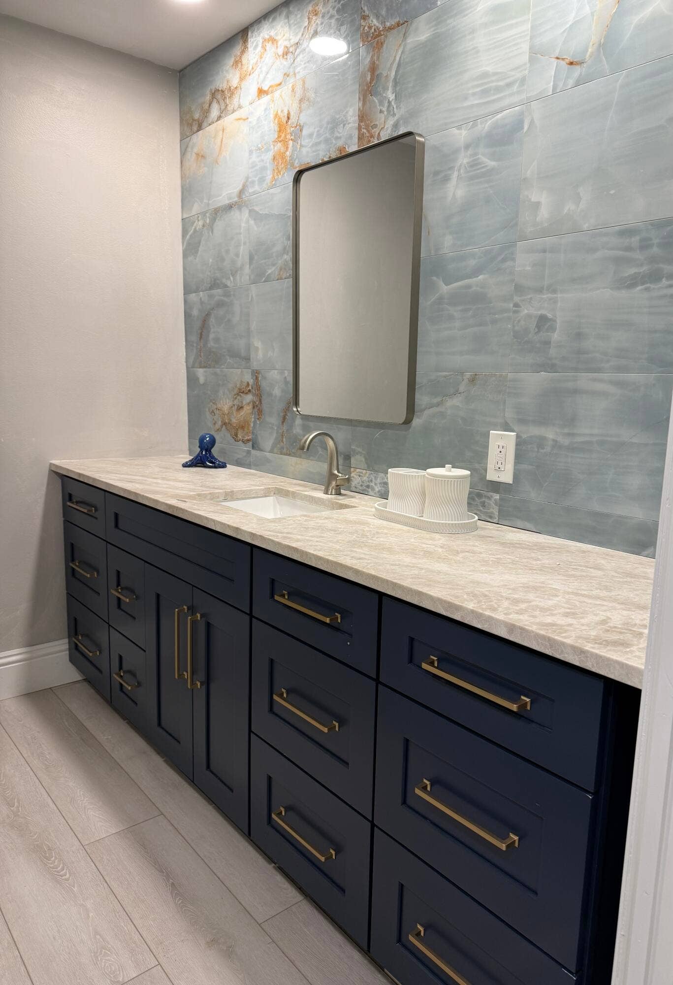 14829 STIRRUP Lane, Wellington, FL 33414 Bedroom 2 en-suite bathroom