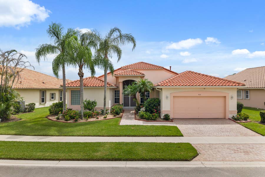 Property photo for 412 NW Aqua Vista Lane, Port St Lucie, FL