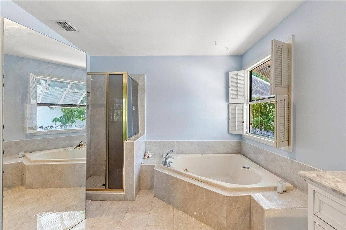 1430 SW 88TH Way, Pembroke Pines, FL 33025 24-8I8A_9098