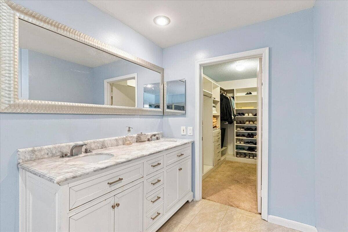 1430 SW 88TH Way, Pembroke Pines, FL 33025 23-8I8A_9093
