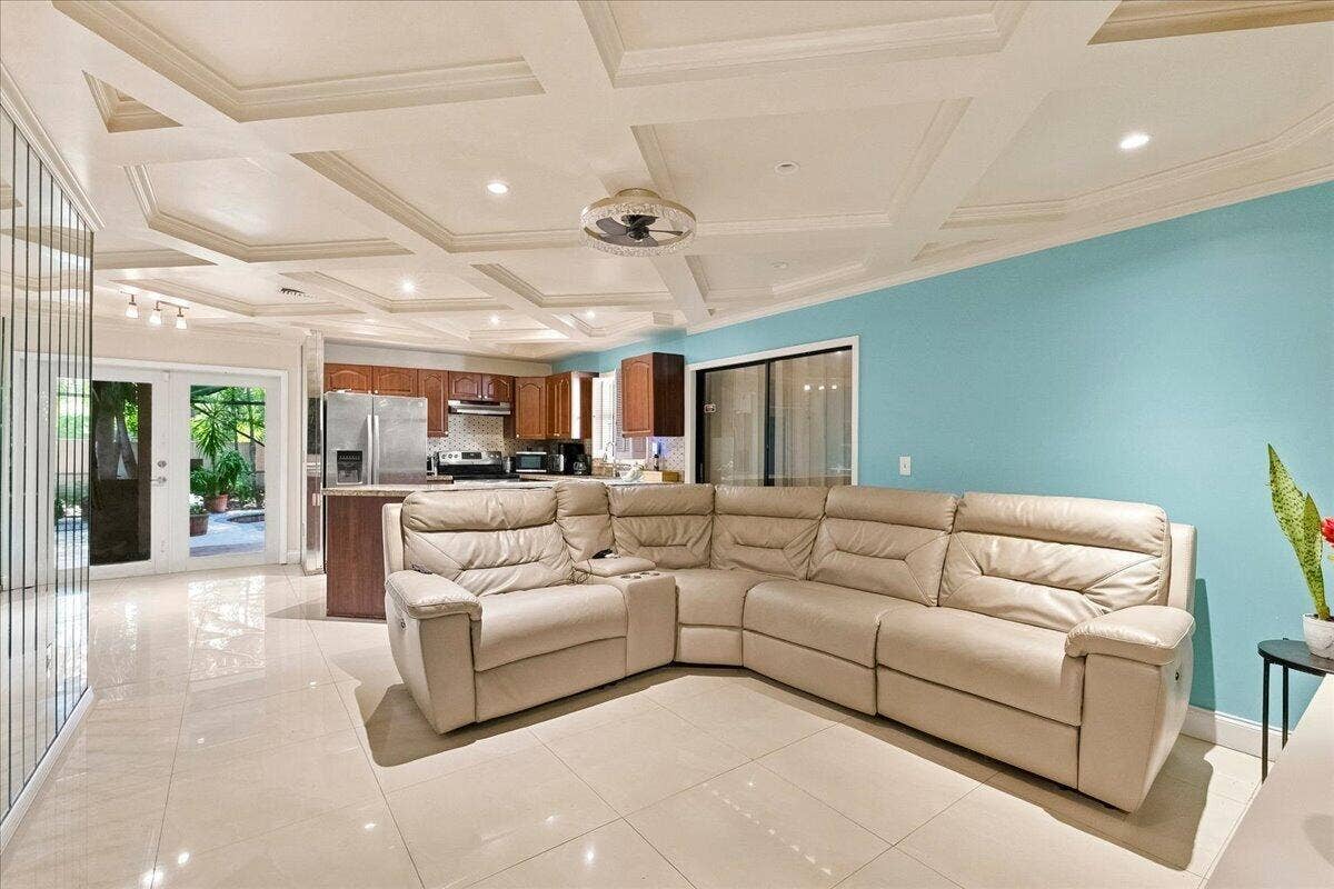 1430 SW 88TH Way, Pembroke Pines, FL 33025 13-8I8A_8953