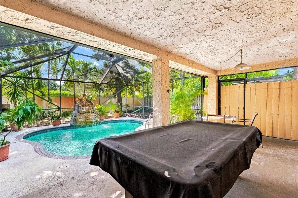 1430 SW 88TH Way, Pembroke Pines, FL 33025 29-8I8A_9038