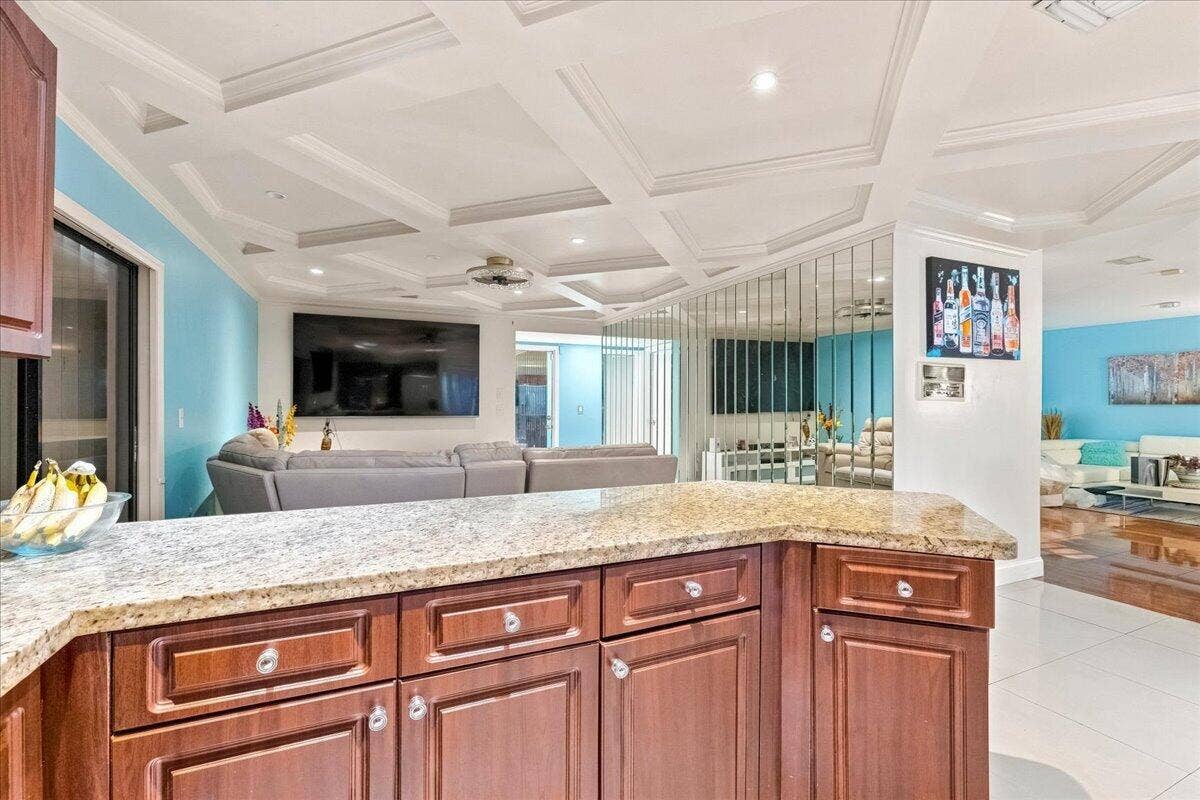 1430 SW 88TH Way, Pembroke Pines, FL 33025 12-8I8A_8943