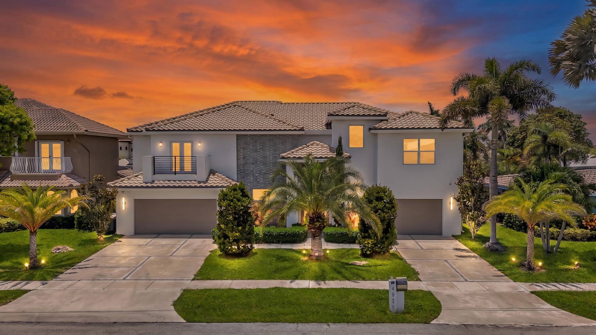 4921 NE 28TH Avenue, Lighthouse Point, FL 33064 drone-1-twilight