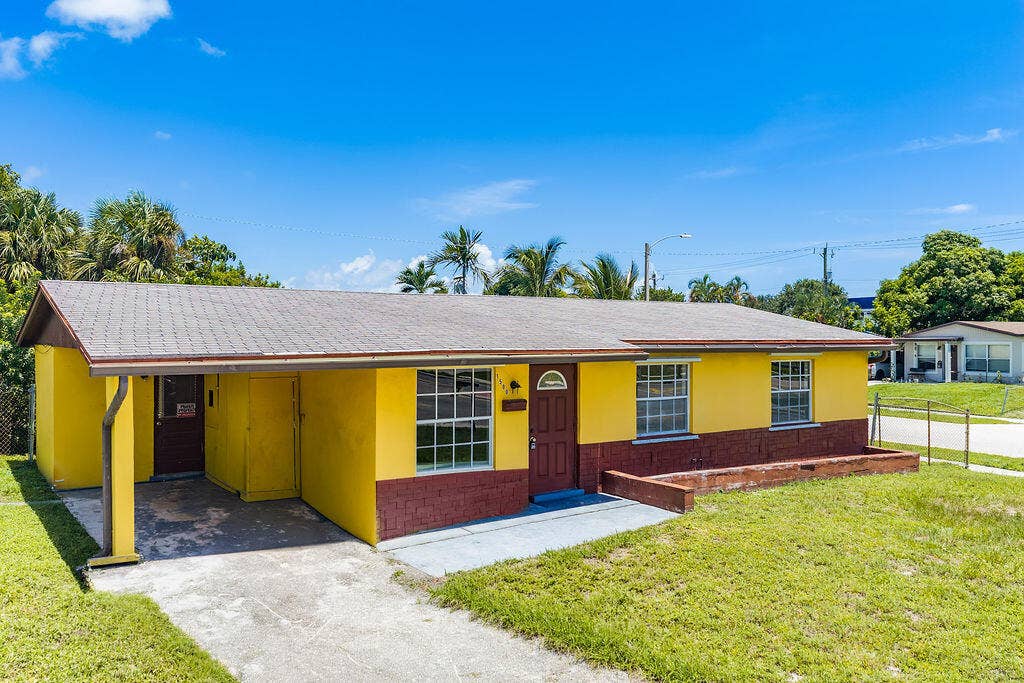 1500 W 13TH Street W, Riviera Beach, FL 33404 1500W13thStreetRivieraBeacho-9