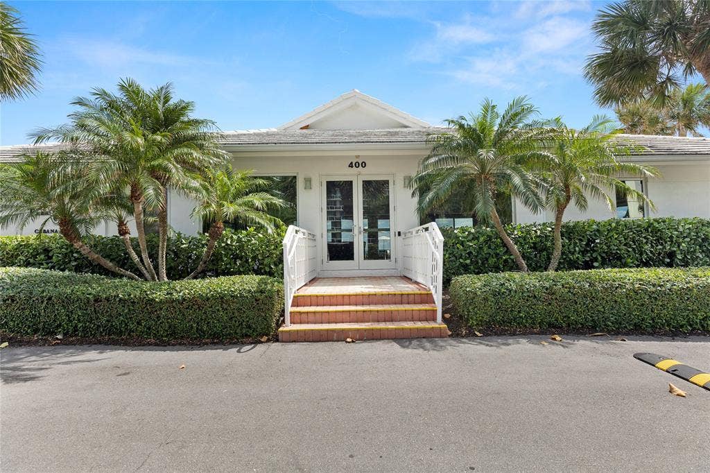 333 NE 21ST Avenue, #1118, Deerfield Beach, Deerfield Beach, FL 33441 tiara east clubhouse 7