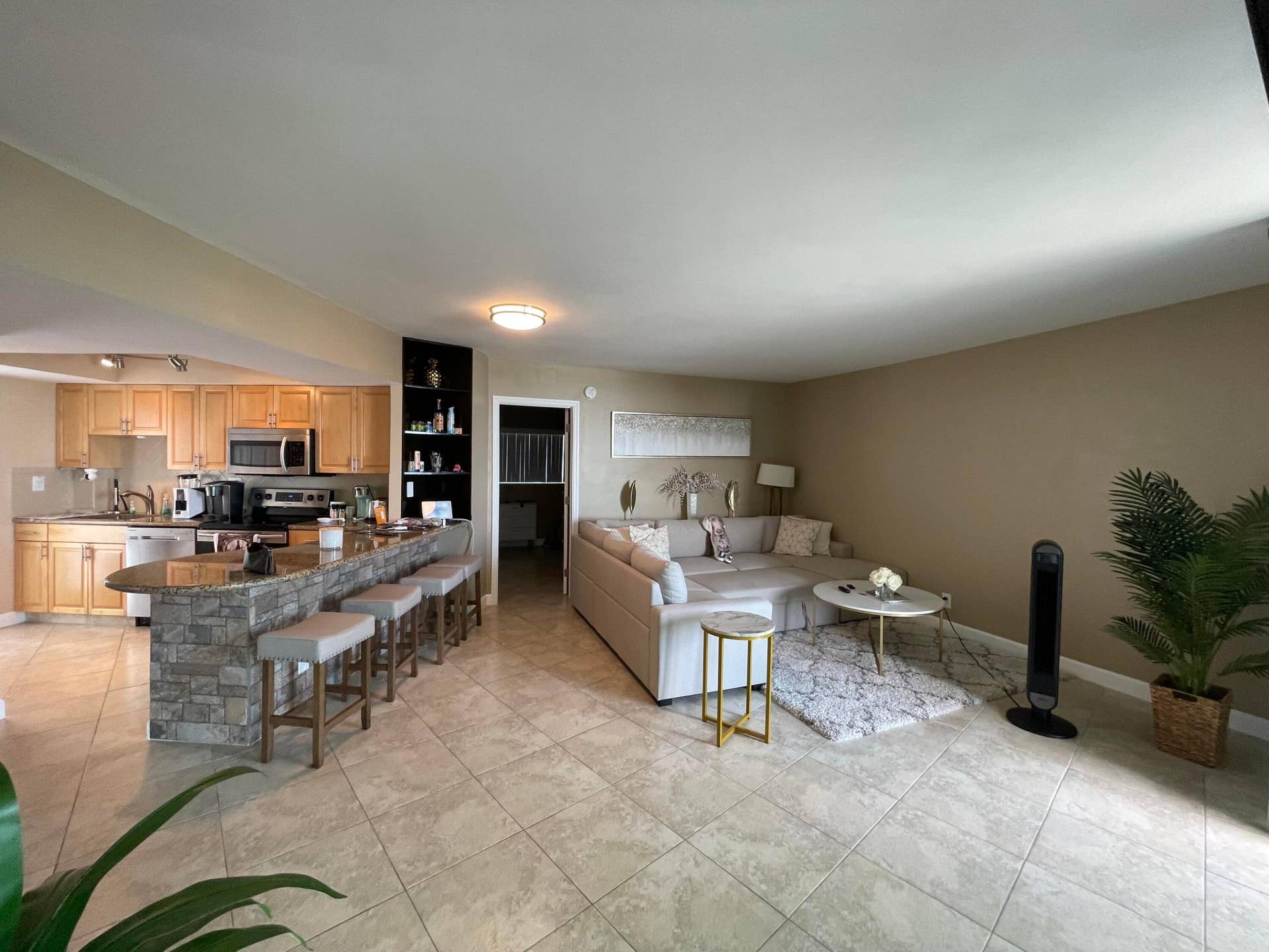 333 NE 21ST Avenue, #1118, Deerfield Beach, Deerfield Beach, FL 33441 Tiara East 118 living room kitchen 3