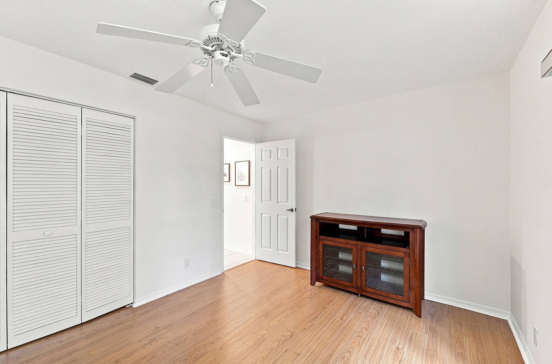 143 Cameron Court, Weston, FL 33326 17_dsc08434