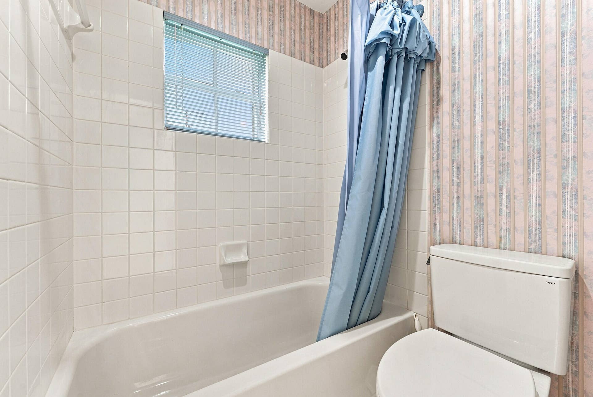 143 Cameron Court, Weston, FL 33326 21_dsc08419