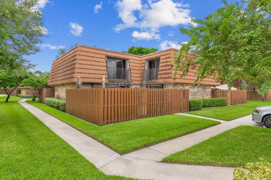 Property photo for 4065 WIMBLEDON Drive, Cooper City, FL