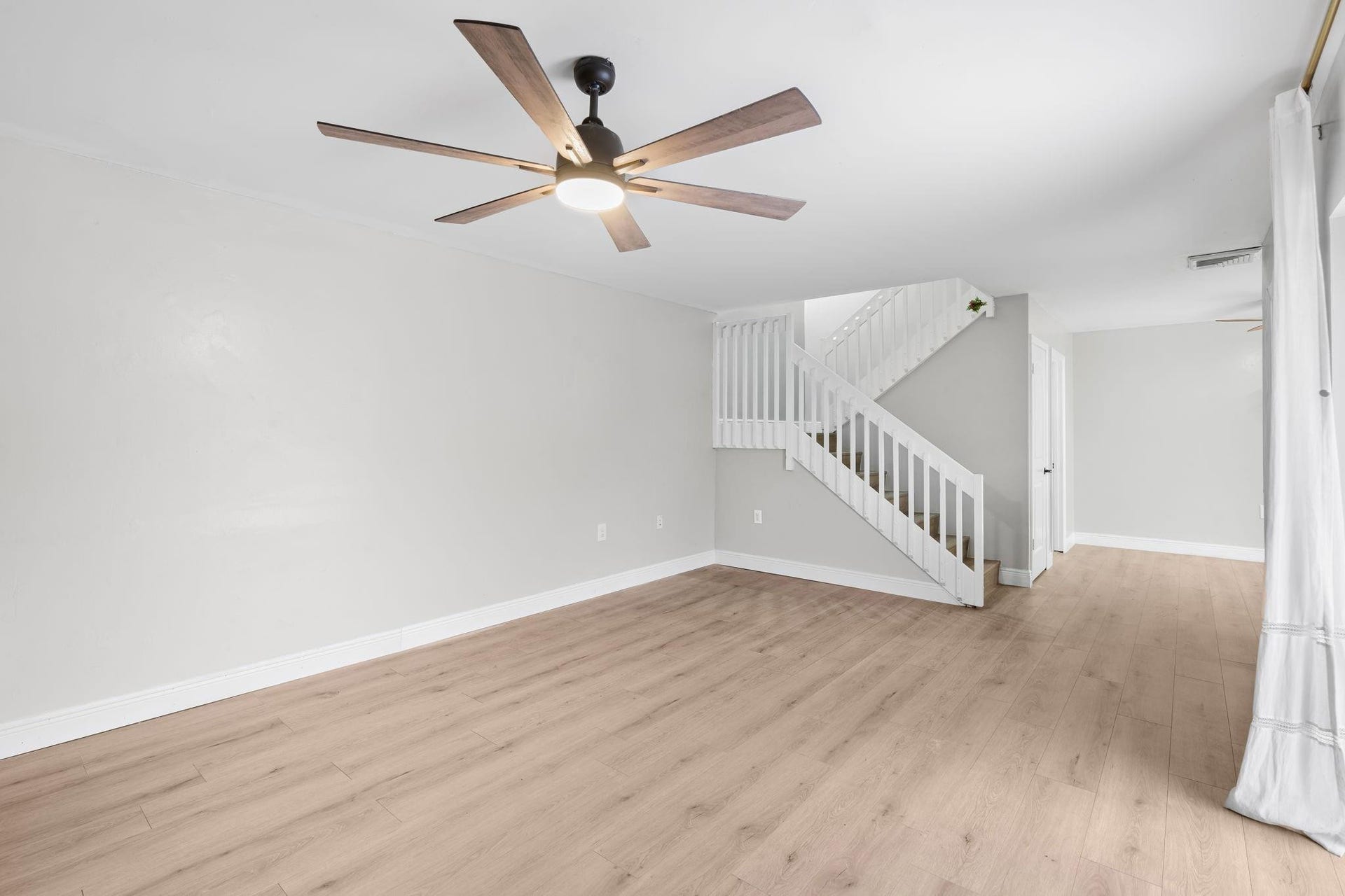 4065 WIMBLEDON Drive, Cooper City, FL 33026 Photo 7