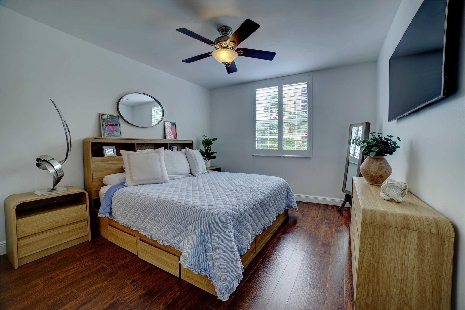 720 S Sapodilla Avenue, #413, West Palm Beach, West Palm Beach, FL 33401 Photo 6