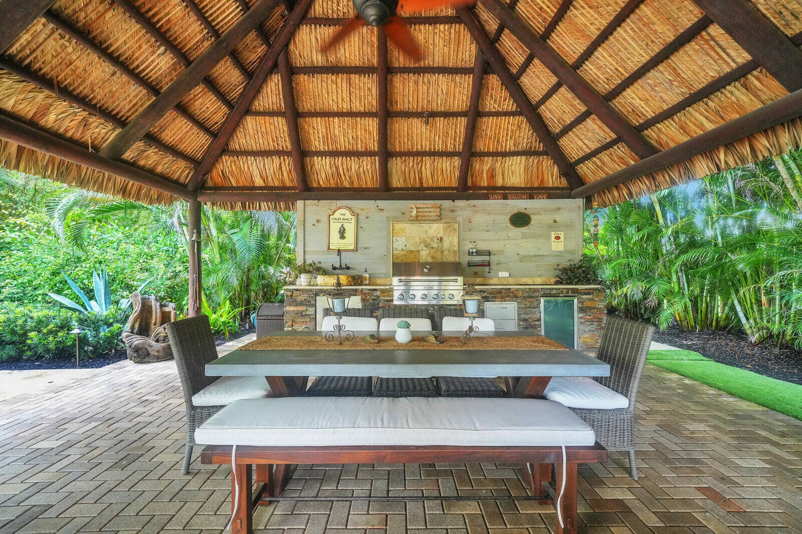 13432 153RD Road N, Jupiter, FL 33478 tiki hut with summer kitchen