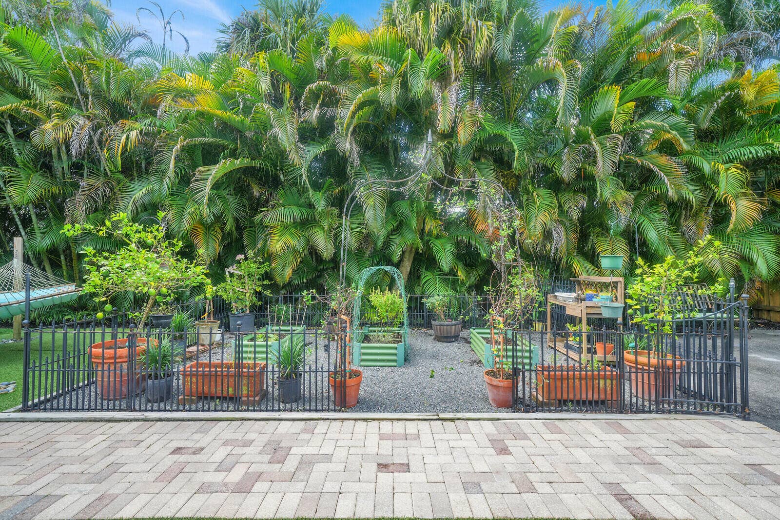 13432 153RD Road N, Jupiter, FL 33478 organic garden