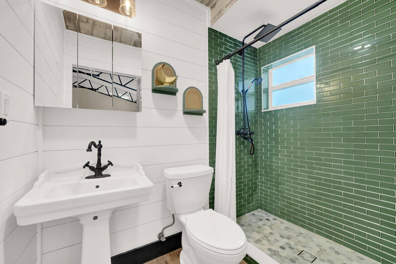 13432 153RD Road N, Jupiter, FL 33478 Primary bathroom