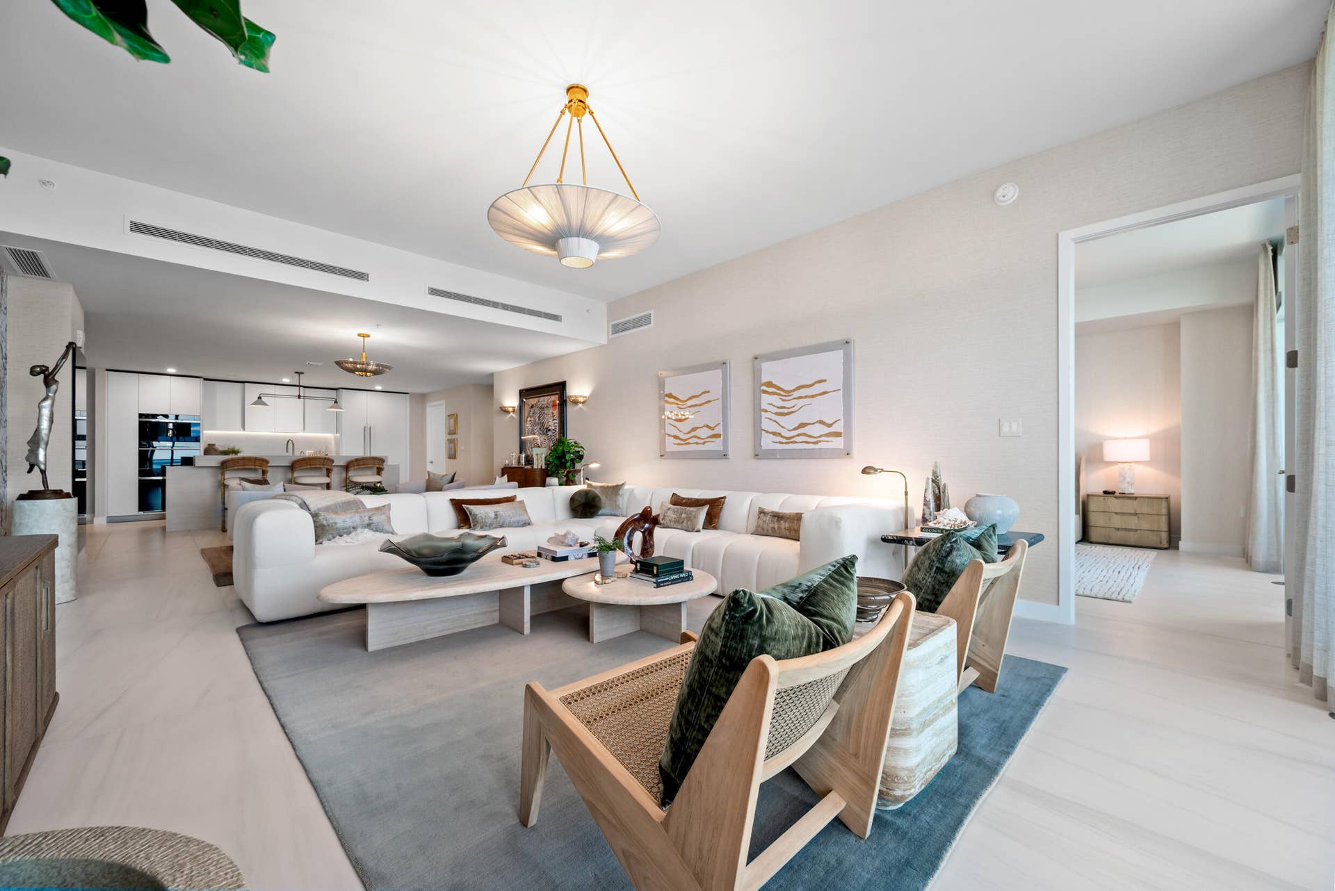 900 N Ocean Boulevard, #MPH02, Pompano Beach, FL 33062 Living Room