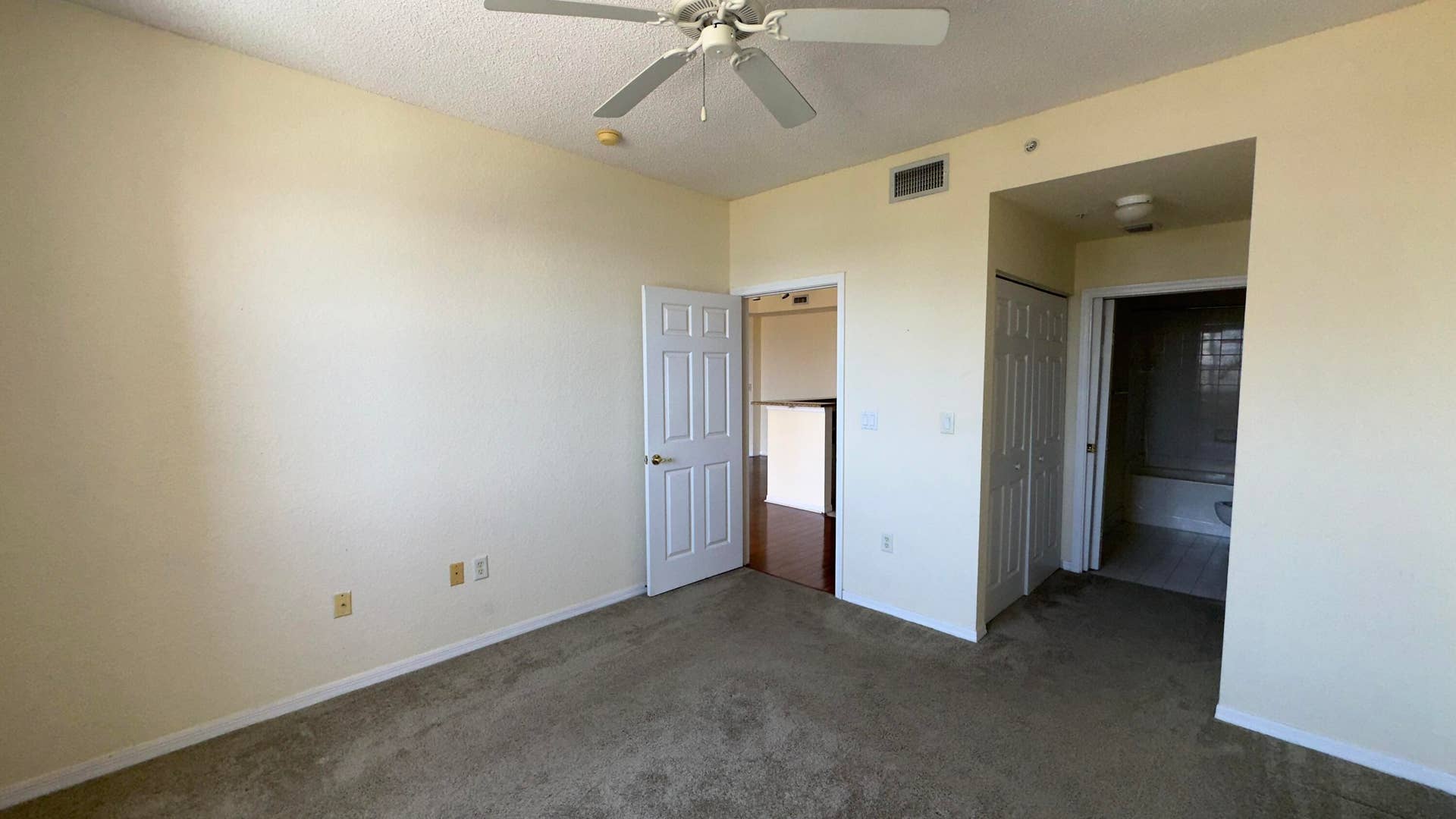 1801 N Flagler Drive, #910, West Palm Beach, West Palm Beach, FL 33407 IMG_0573