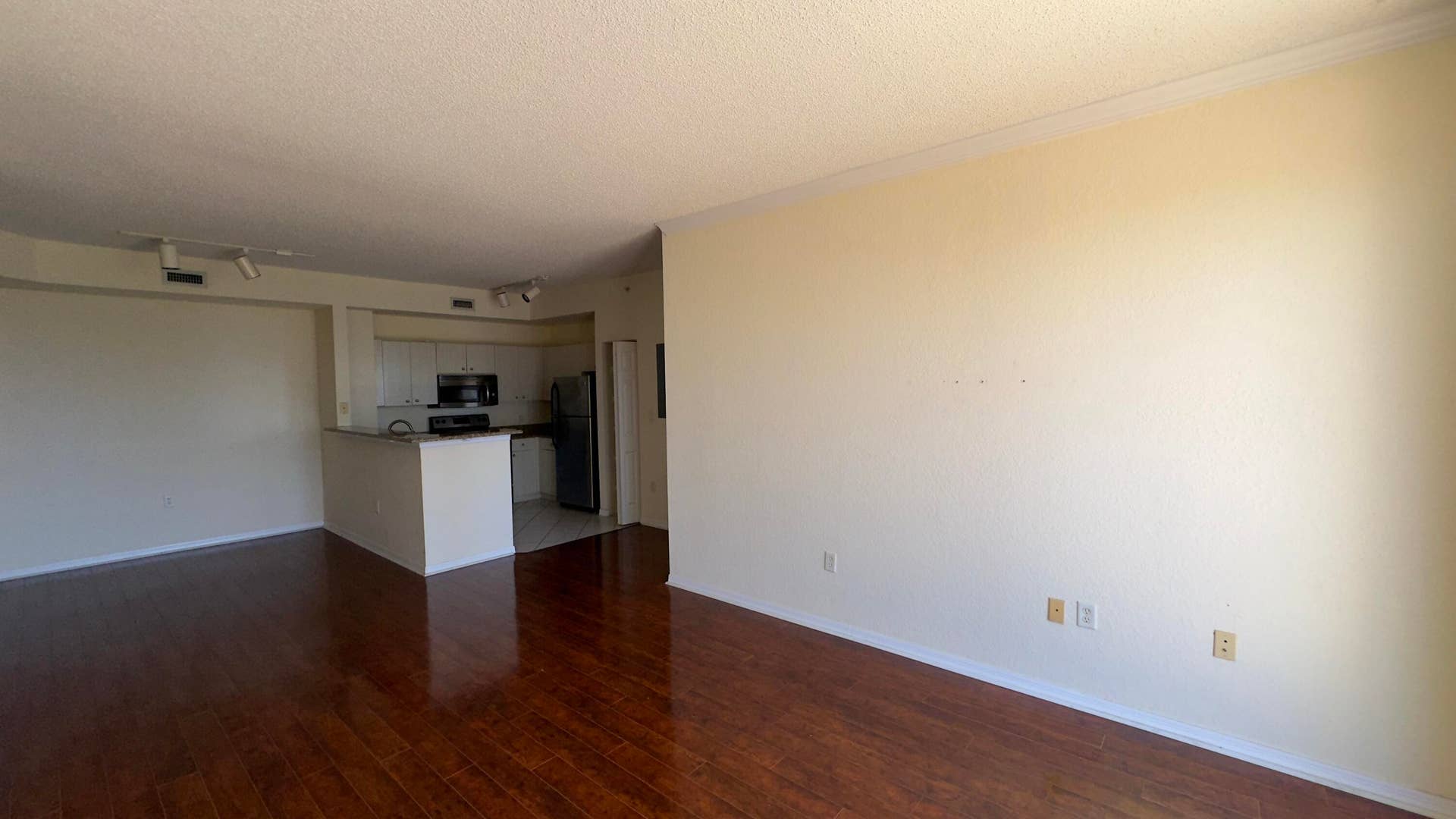 1801 N Flagler Drive, #910, West Palm Beach, West Palm Beach, FL 33407 IMG_0564