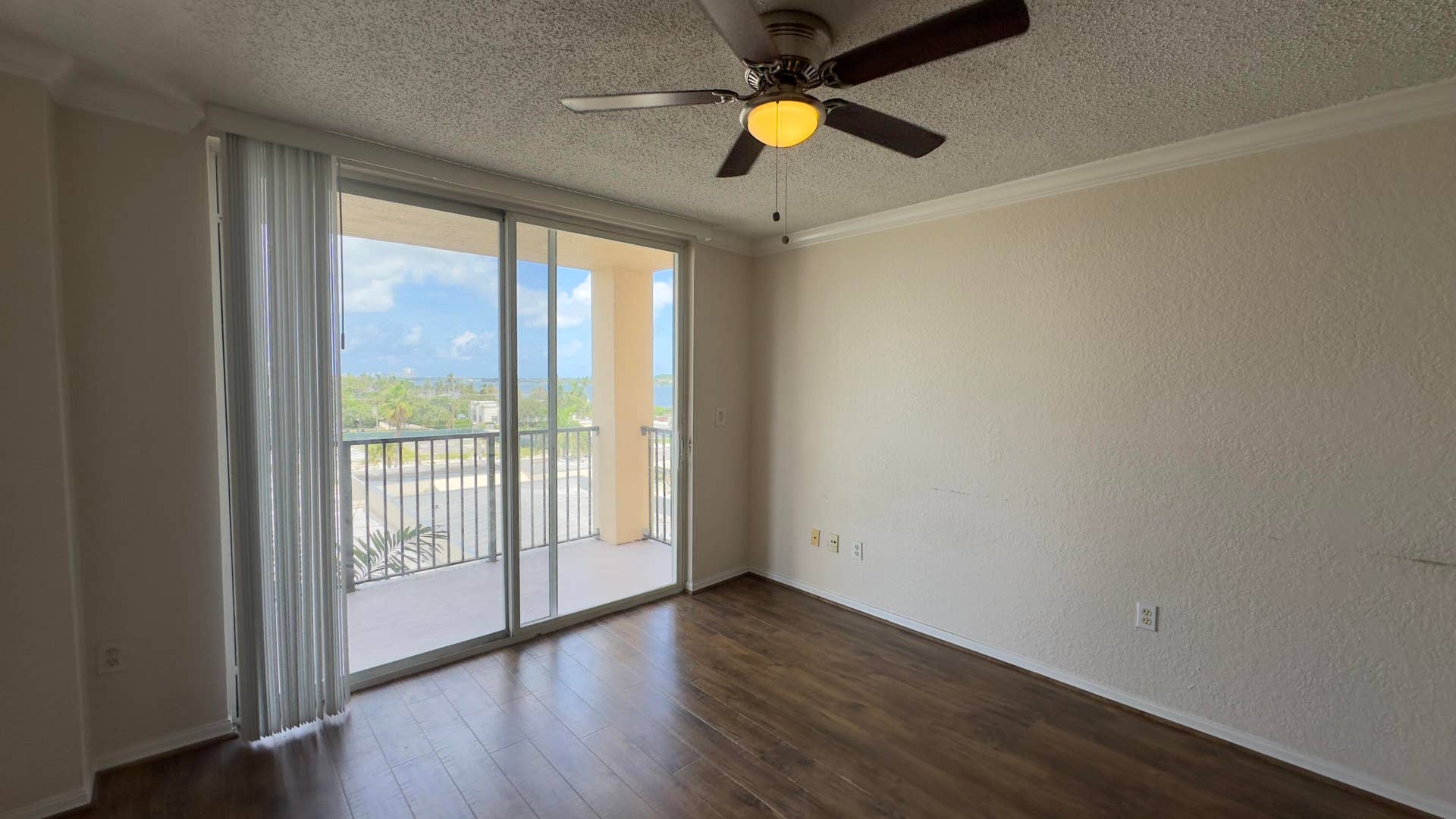 1801 N FLAGLER Drive, #630, West Palm Beach, West Palm Beach, FL 33407 IMG_2201
