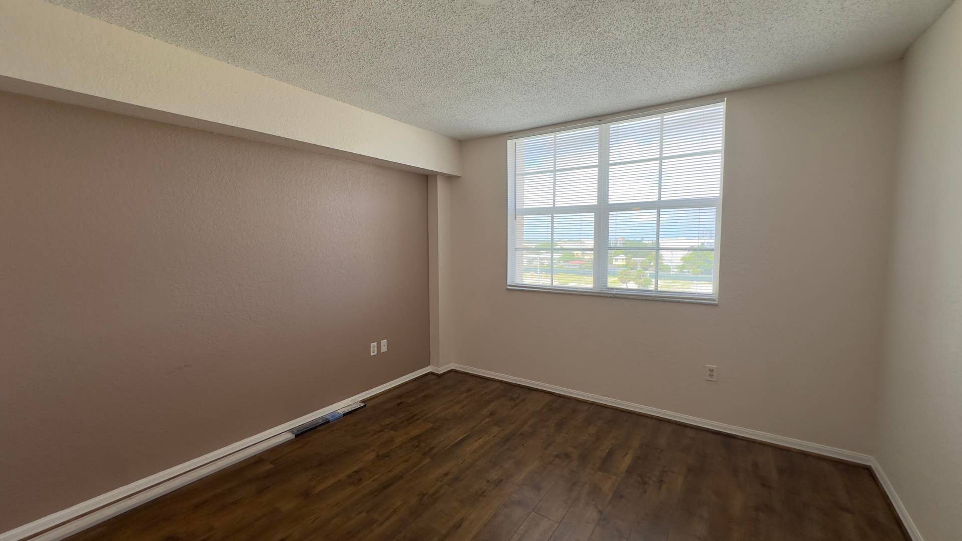 1801 N FLAGLER Drive, #630, West Palm Beach, West Palm Beach, FL 33407 IMG_2214