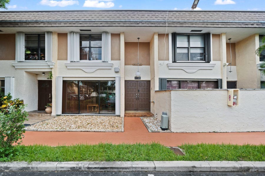 Property photo for 16470 NE 27TH Place, #35, North Miami Beach, FL