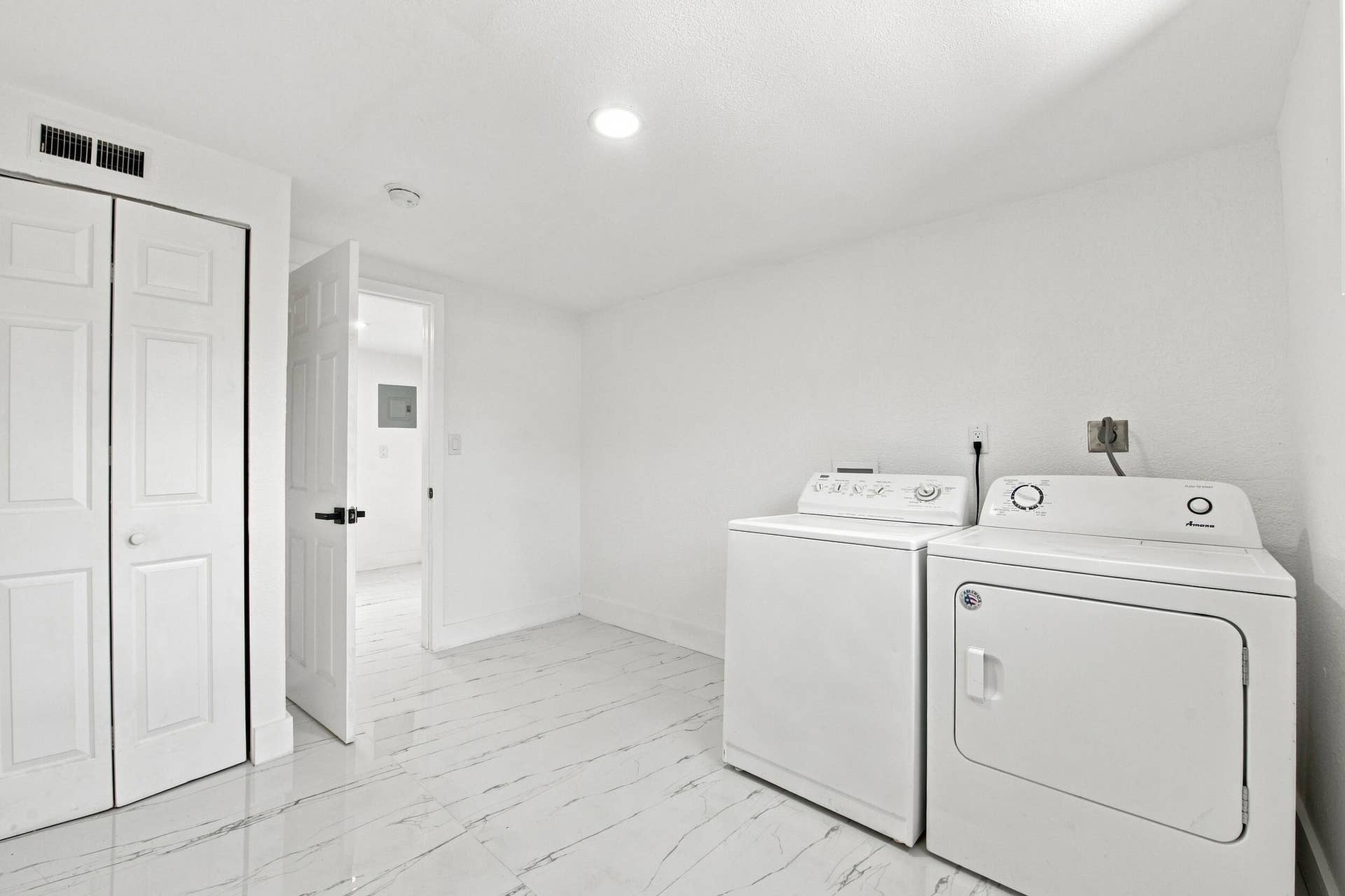 2801 NE 8TH Terrace, Pompano Beach, FL 33064 28__dsc8332