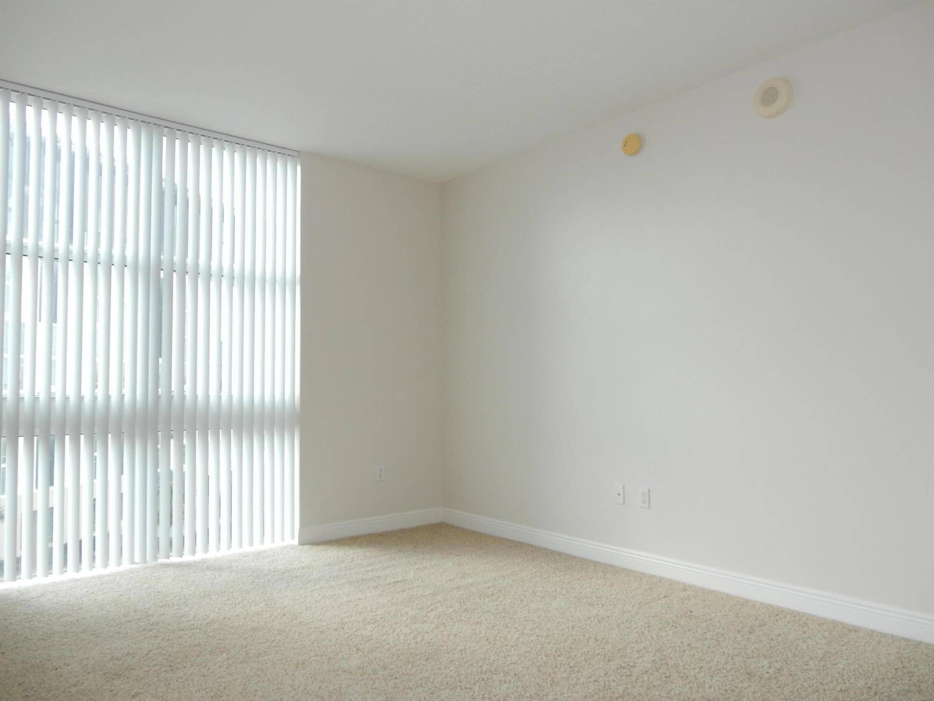 550 Okeechobee Boulevard, #714, West Palm Beach, FL 33401 Room
