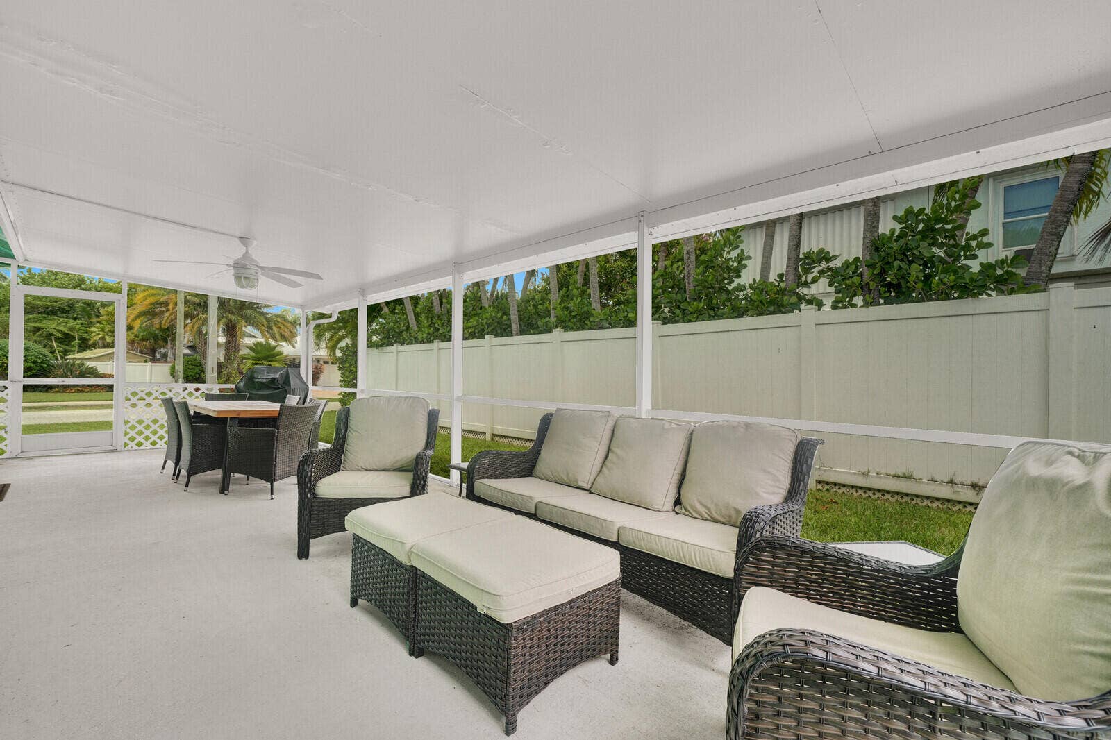 6371 DANIA Street, Jupiter, FL 33458 Screened Back Patio