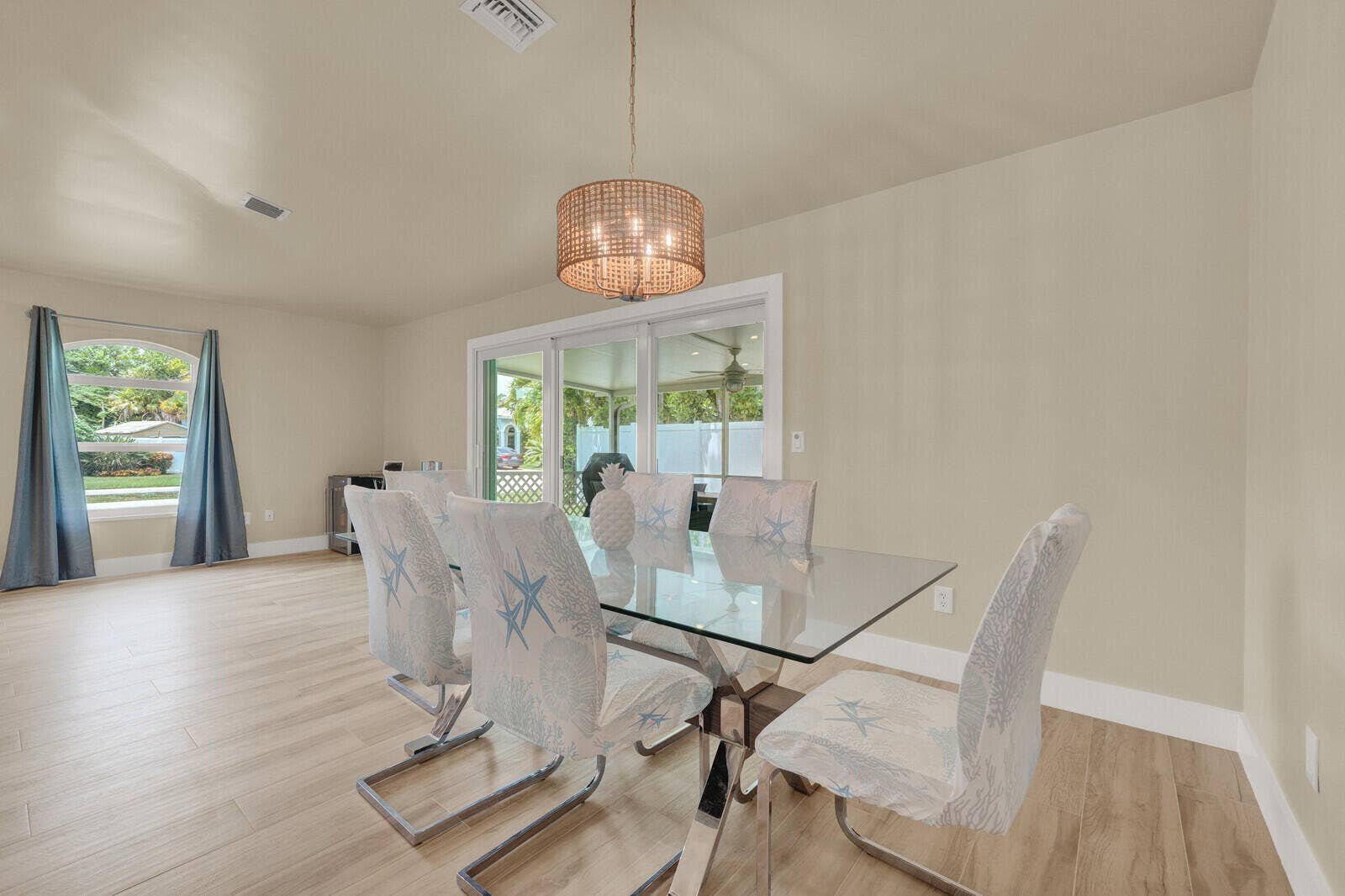 6371 DANIA Street, Jupiter, FL 33458 Great Room/Dining Area