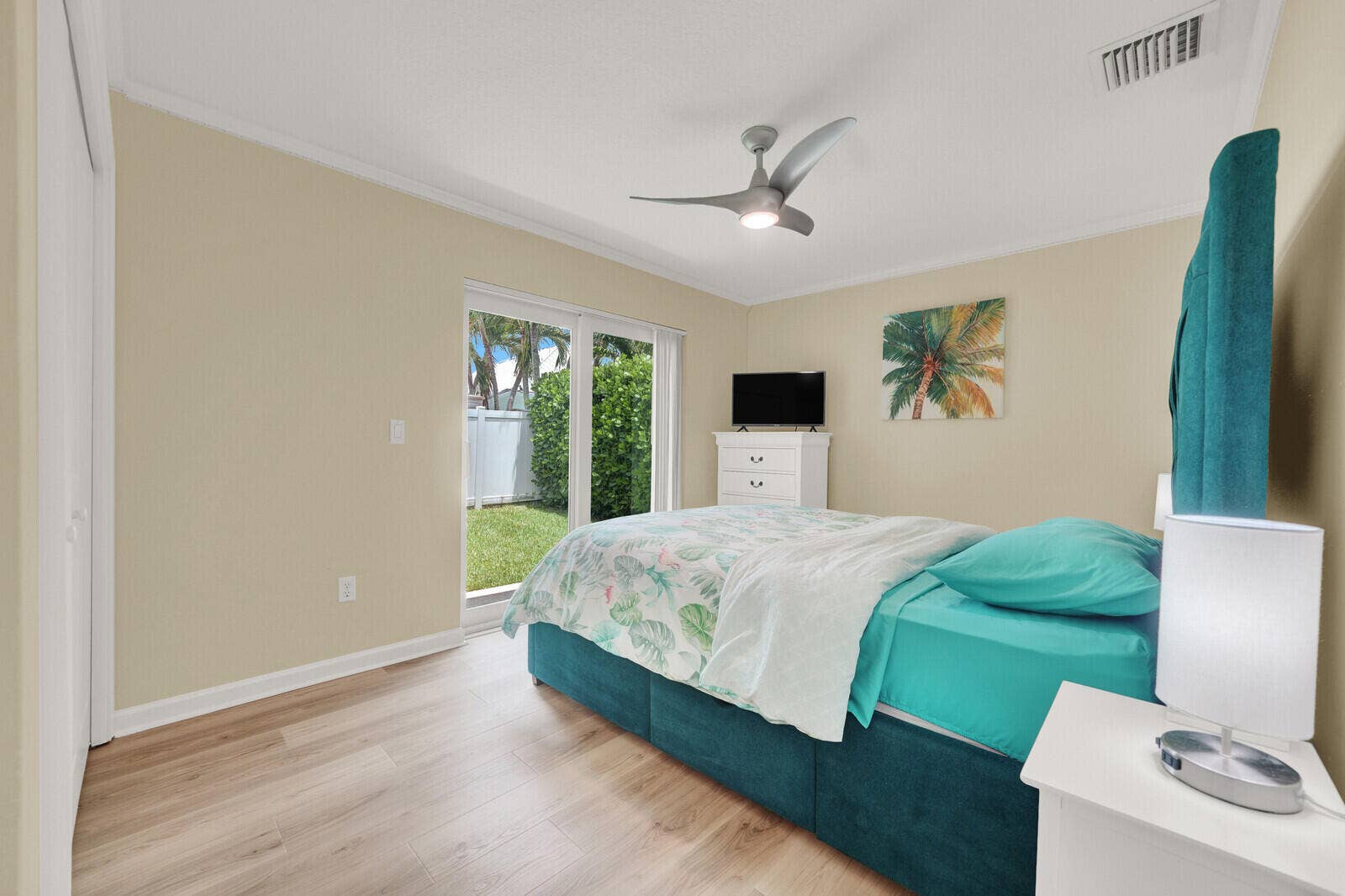 6371 DANIA Street, Jupiter, FL 33458 Guest Bedroom 1