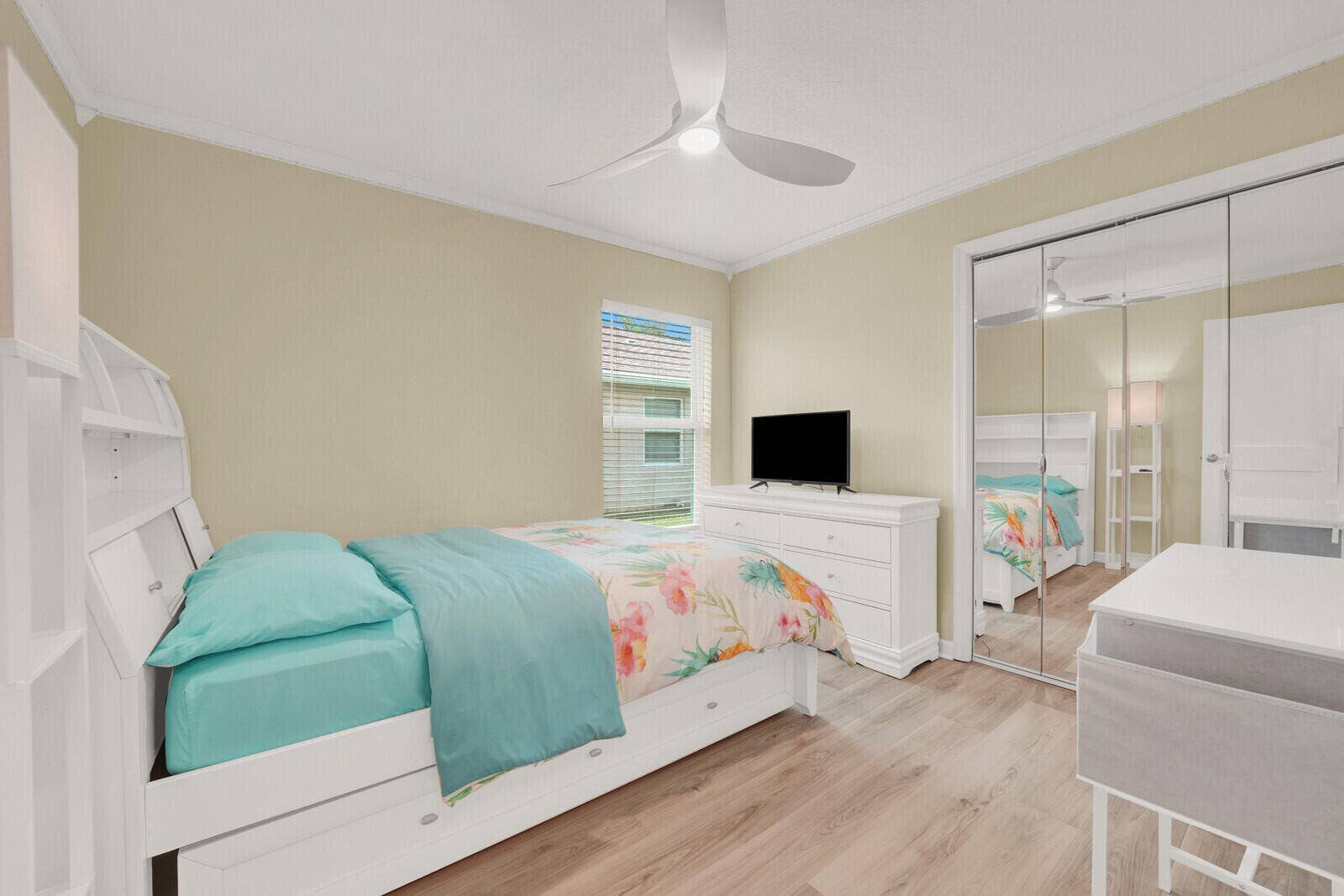 6371 DANIA Street, Jupiter, FL 33458 Guest Bedroom 2