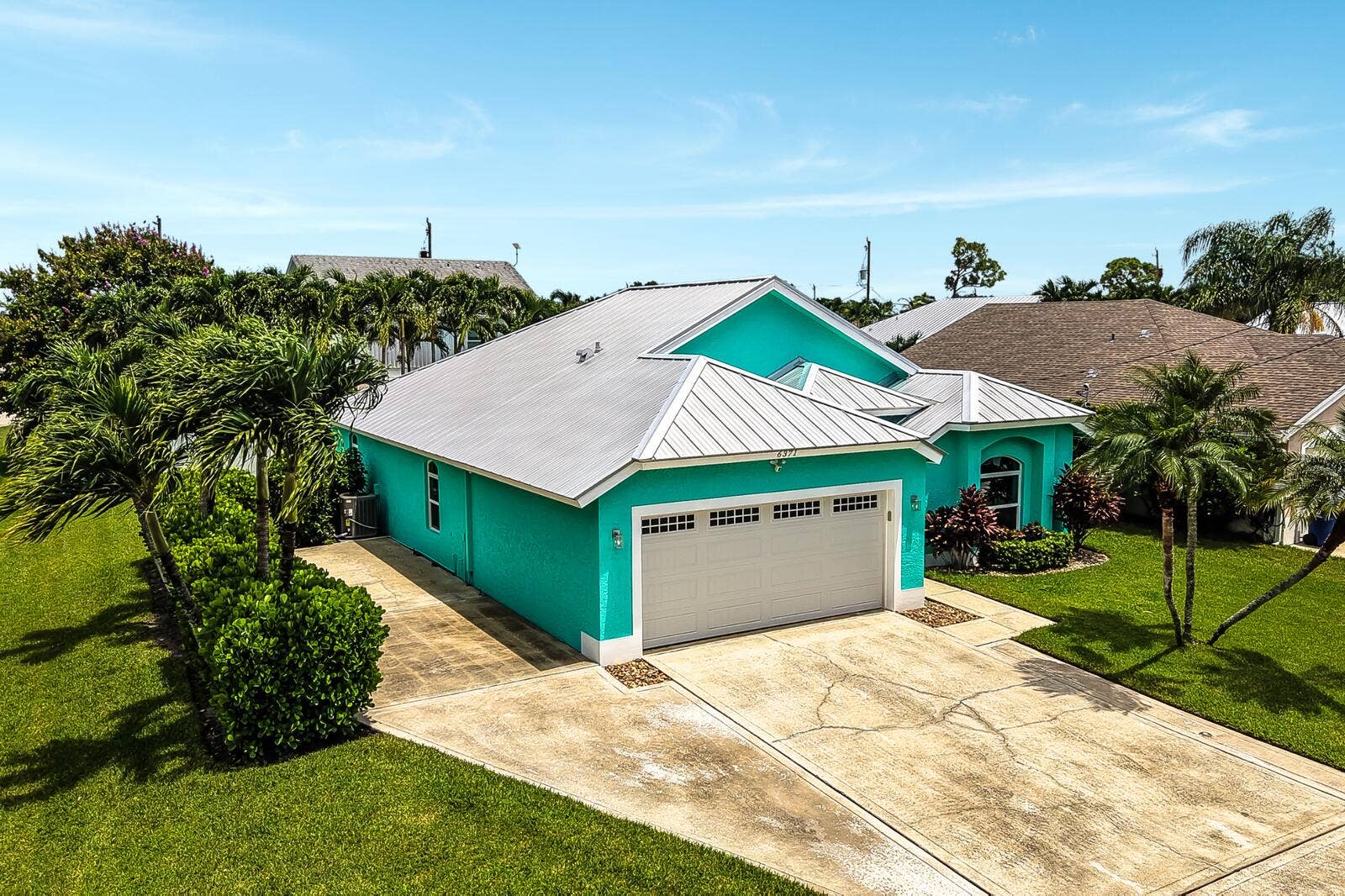 6371 DANIA Street, Jupiter, FL 33458 Aerial Front Exterior