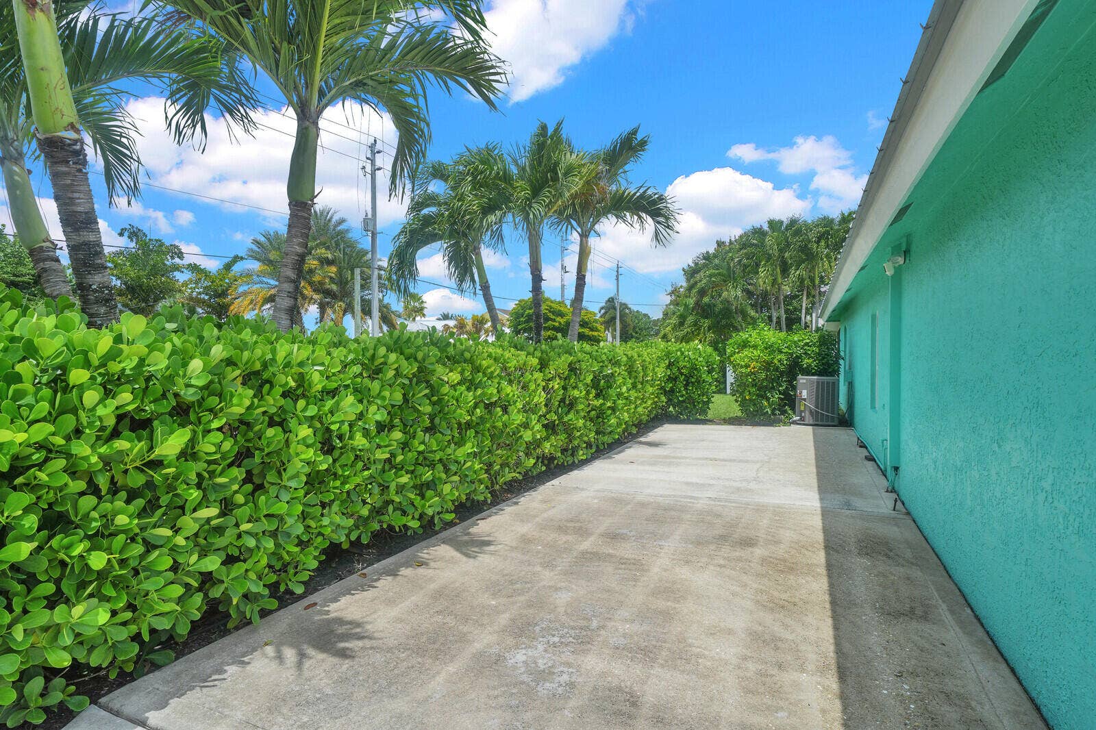 6371 DANIA Street, Jupiter, FL 33458 Boat Parking/Side Yard