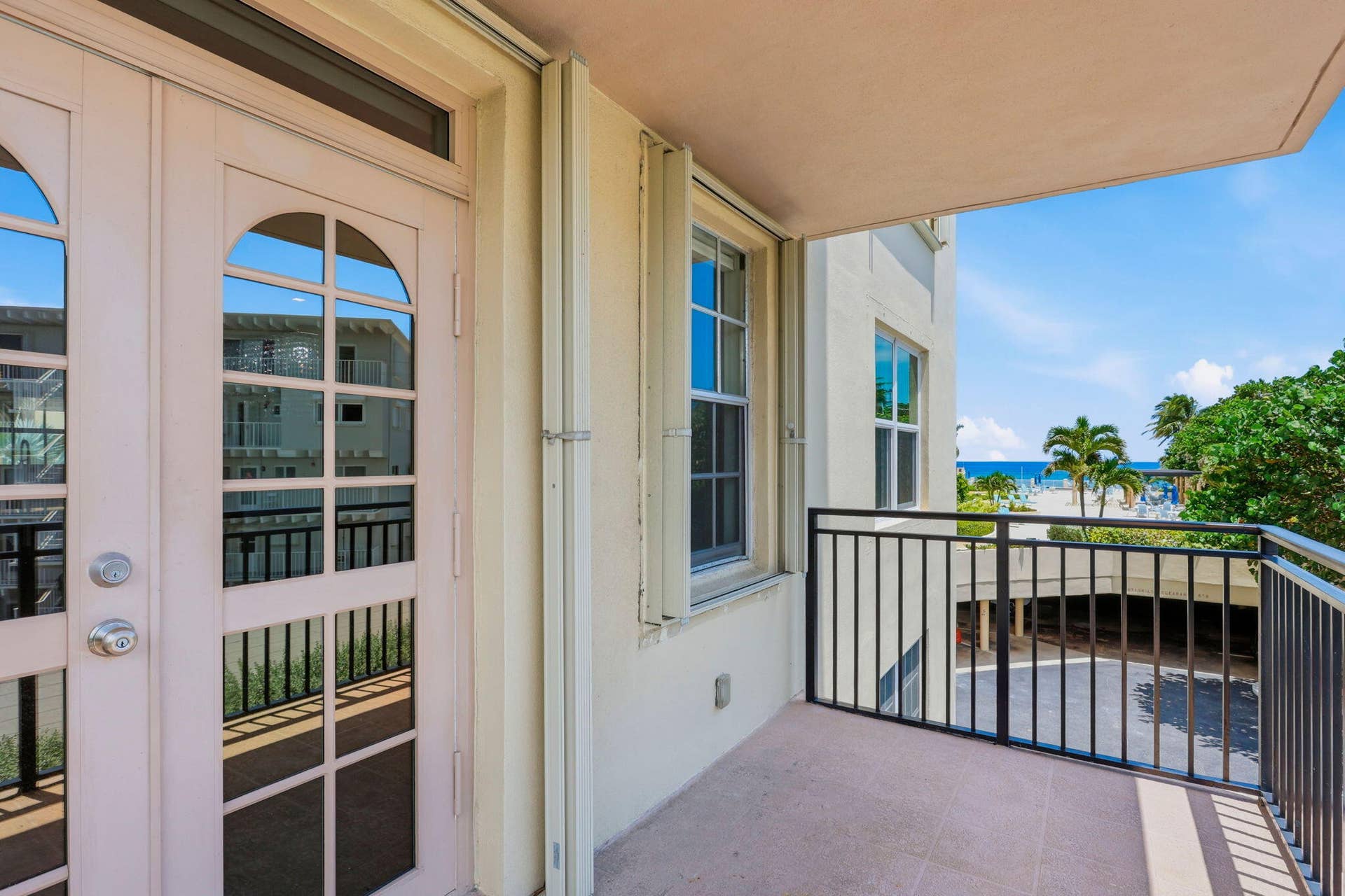 3475 S Ocean Boulevard, #2020, Palm Beach, FL 33480 Balcony