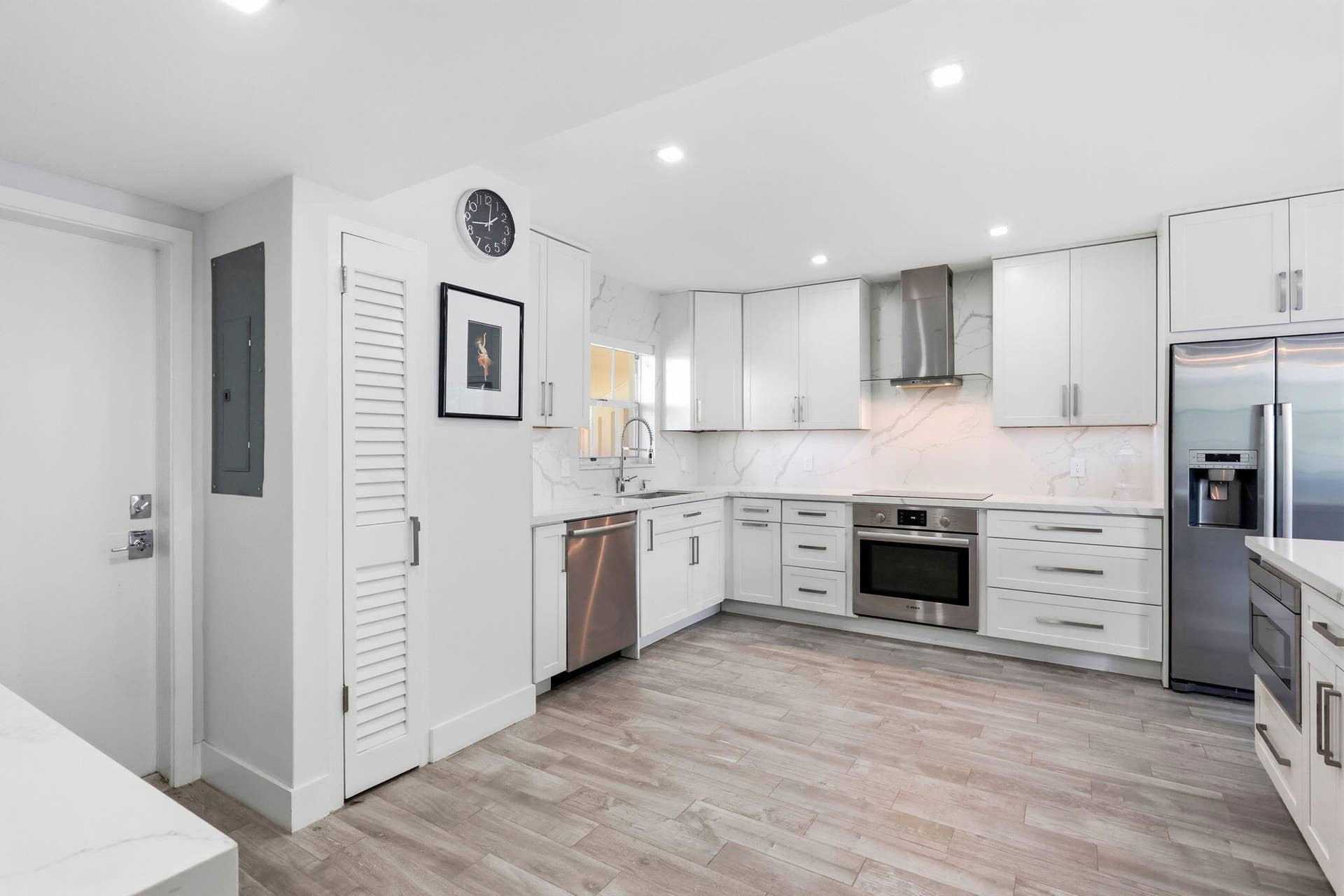 3475 S Ocean Boulevard, #2020, Palm Beach, FL 33480 Kitchen