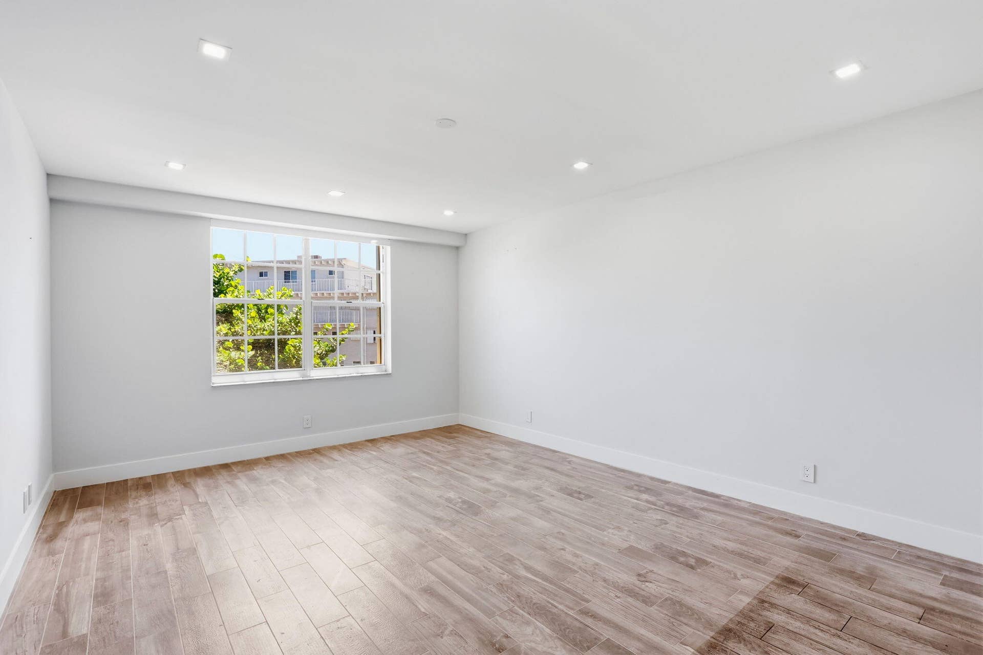 3475 S Ocean Boulevard, #2020, Palm Beach, FL 33480 Primary Bedroom