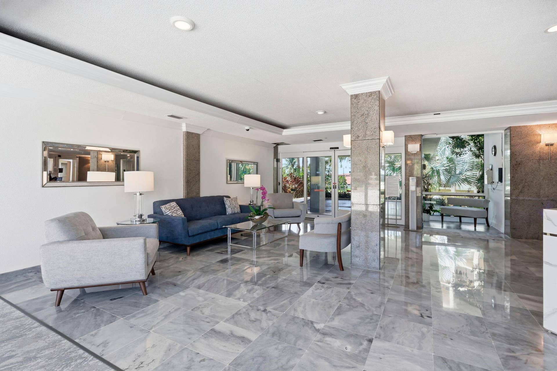 3475 S Ocean Boulevard, #2020, Palm Beach, FL 33480 Lobby