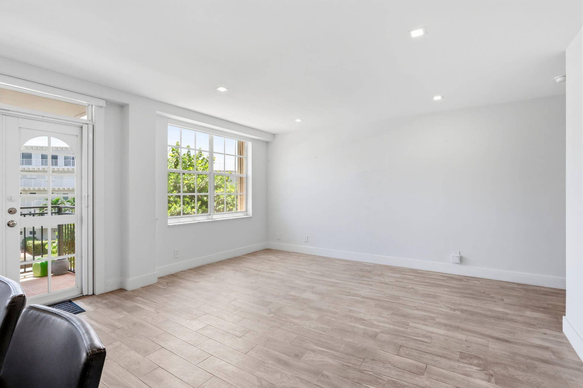 3475 S Ocean Boulevard, #2020, Palm Beach, FL 33480 Living Room