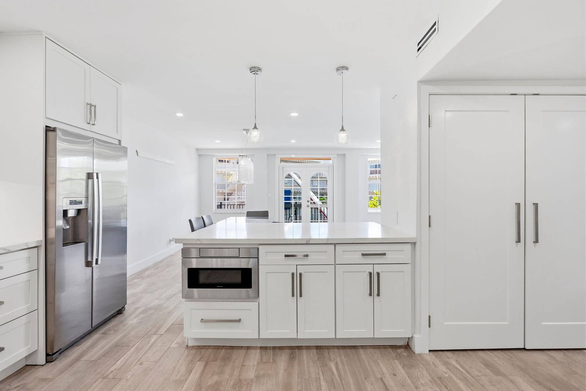 3475 S Ocean Boulevard, #2020, Palm Beach, FL 33480 Kitchen