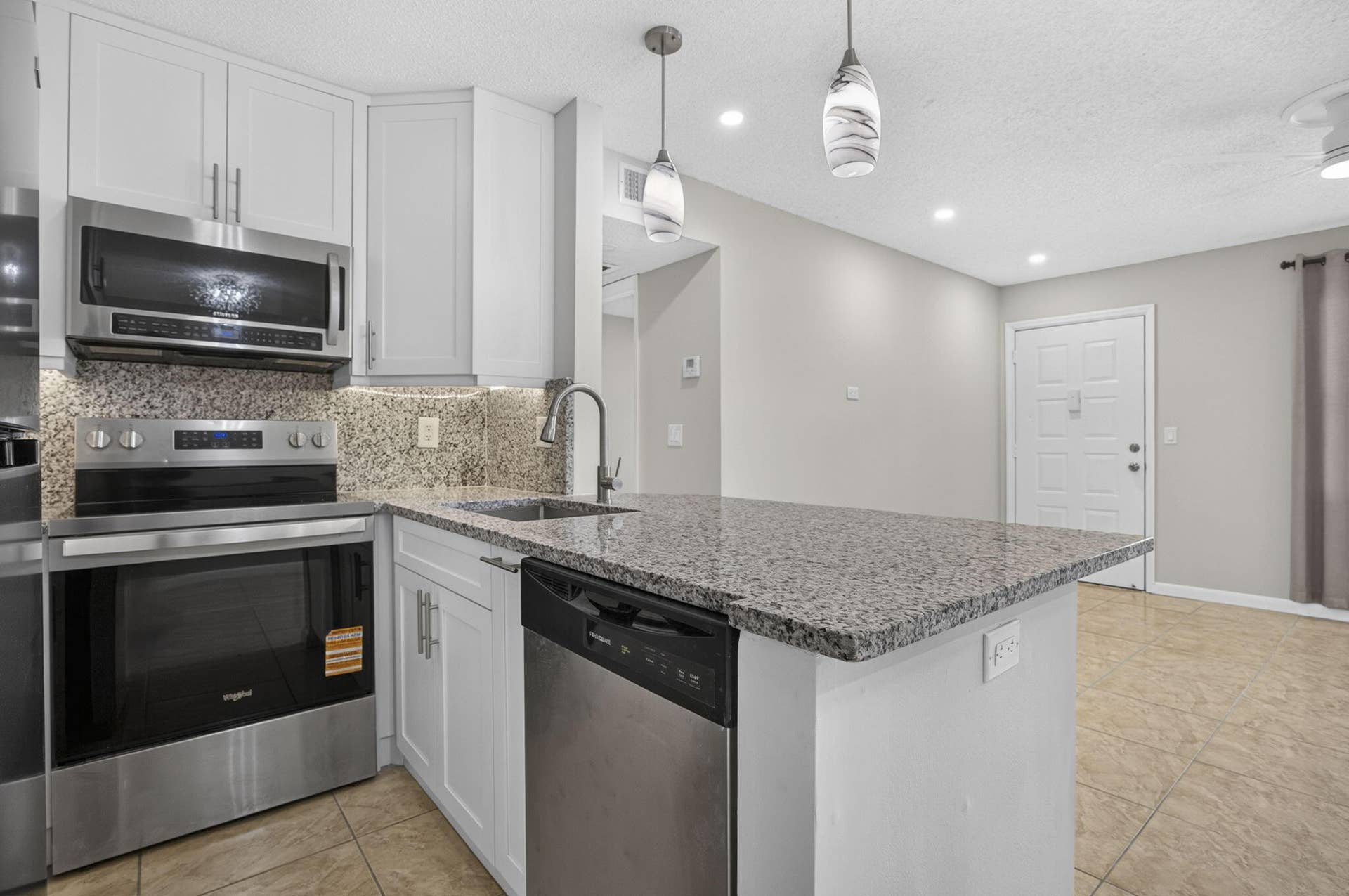 7262 GOLF COLONY Court, #204, Lake Worth, FL 33467 18-web-or-mls-BS1A9340