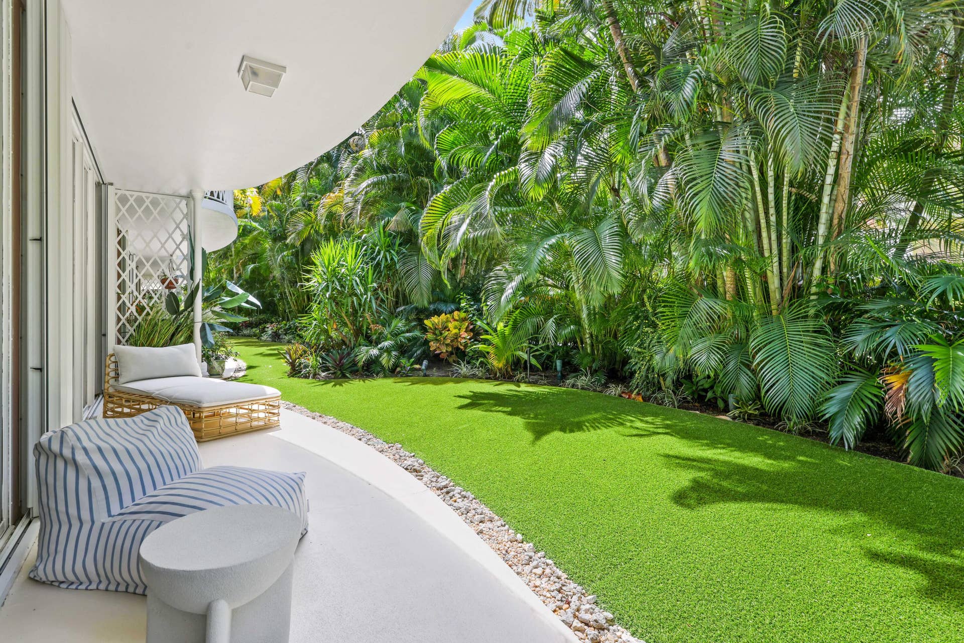 429 Australian Avenue, #3, Palm Beach, FL 33480 Covered Loggia