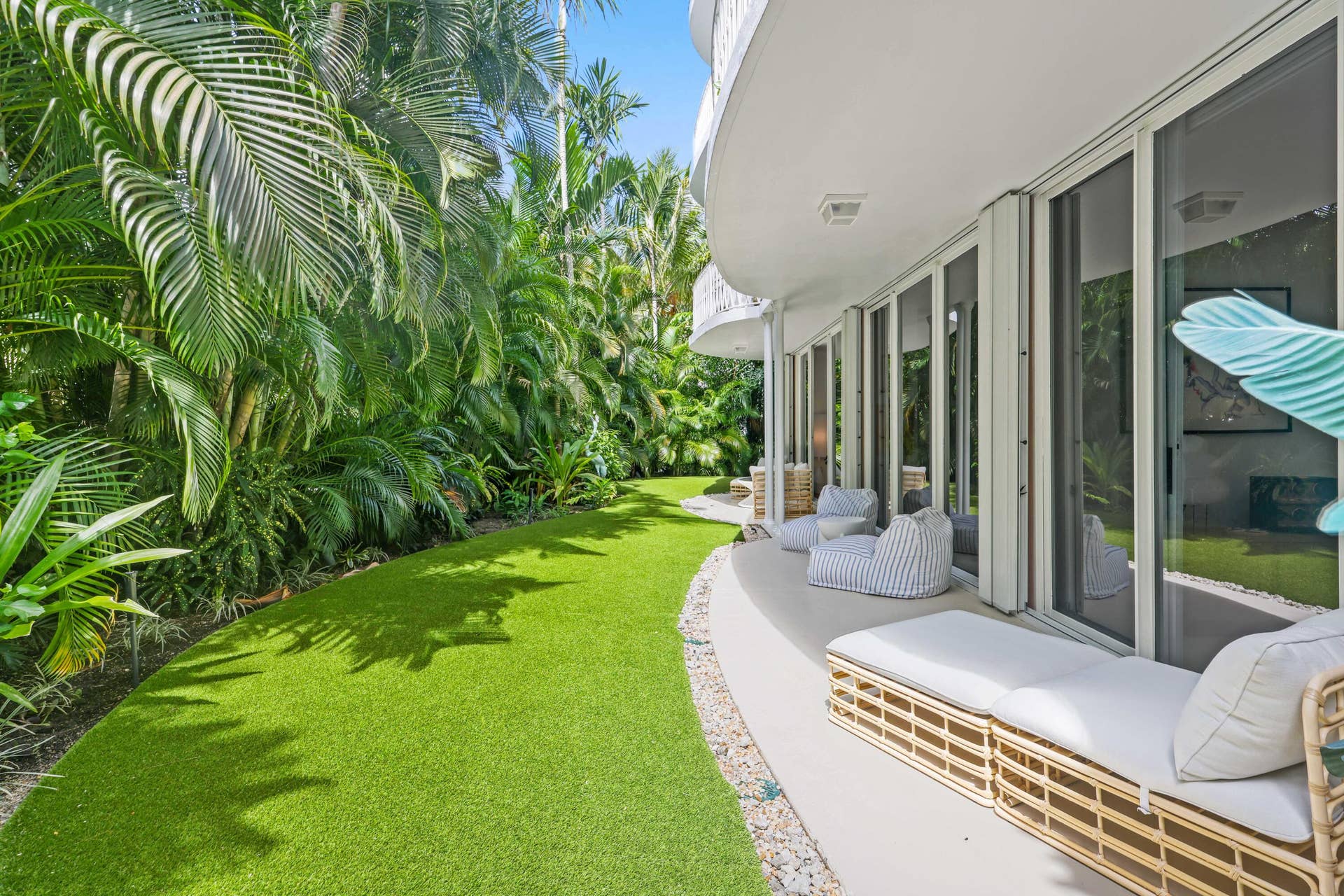429 Australian Avenue, #3, Palm Beach, FL 33480 Covered Loggia