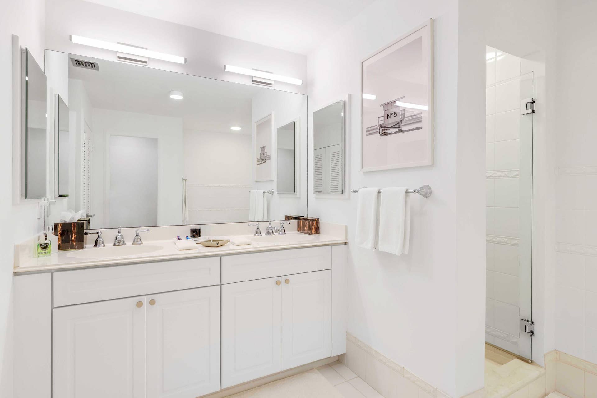 429 Australian Avenue, #3, Palm Beach, FL 33480 Primary Bathroom