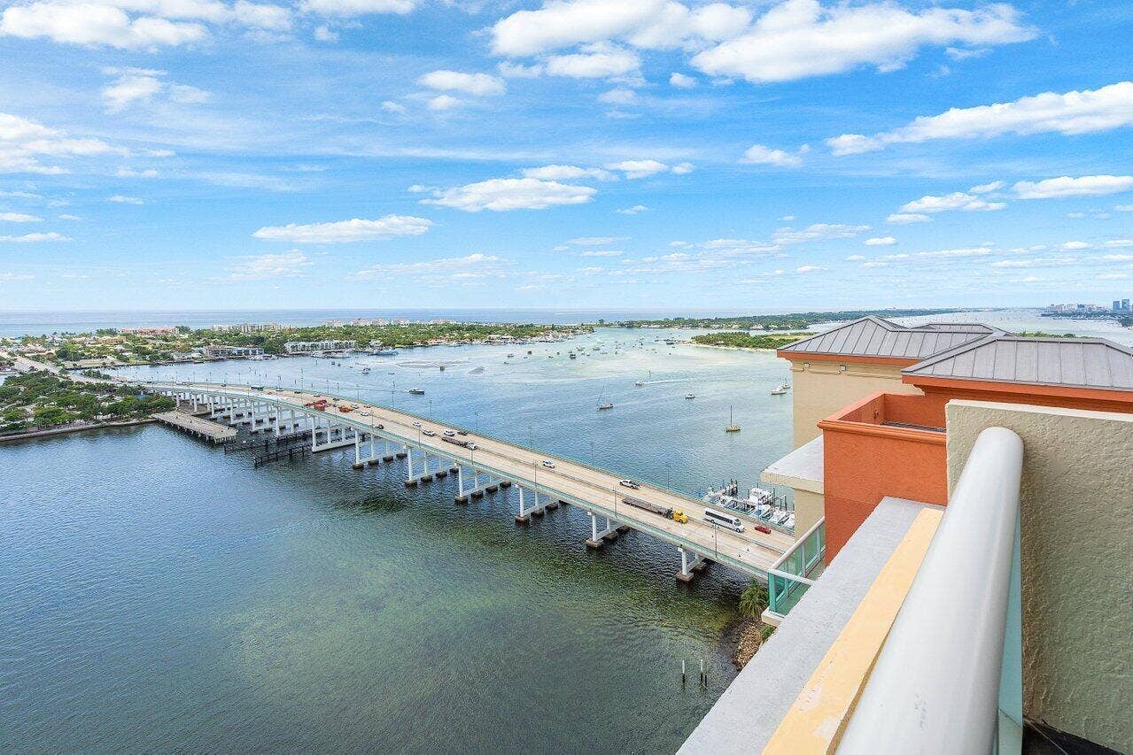 2640 Lake Shore Drive, #2609, Riviera Beach, Riviera Beach, FL 33404 030-2640LakeShoreDrive-2609-RivieraBeach
