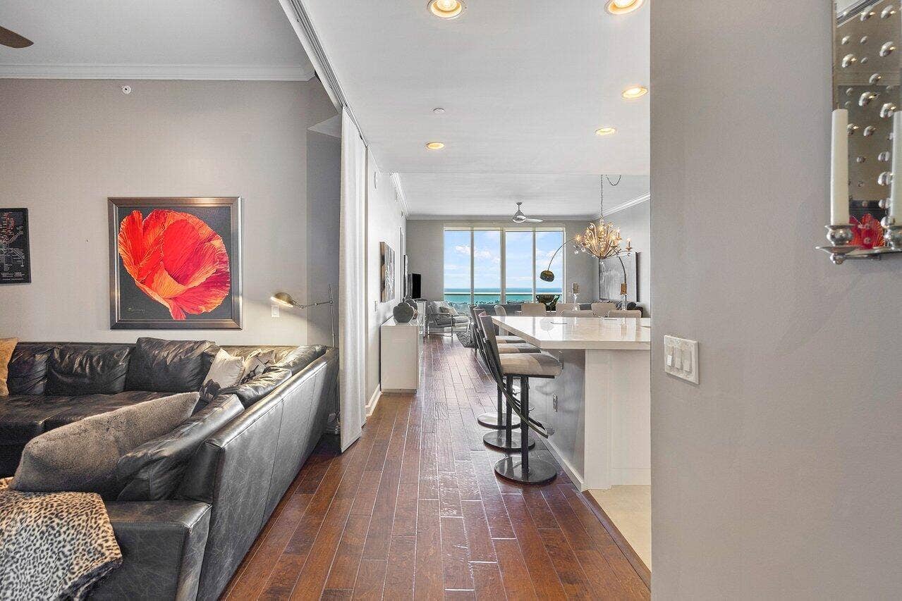 2640 Lake Shore Drive, #2609, Riviera Beach, Riviera Beach, FL 33404 entry hallway