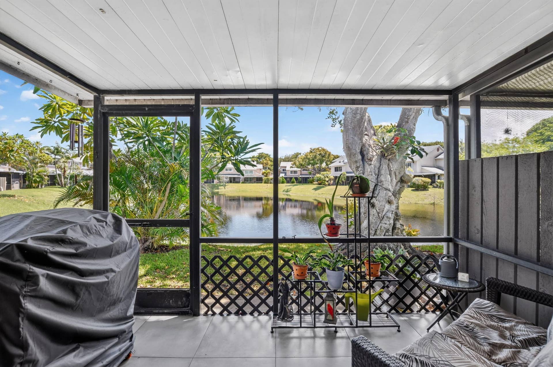 2260 Discovery Circle W, Deerfield Beach, FL 33442 Lanai on Lake