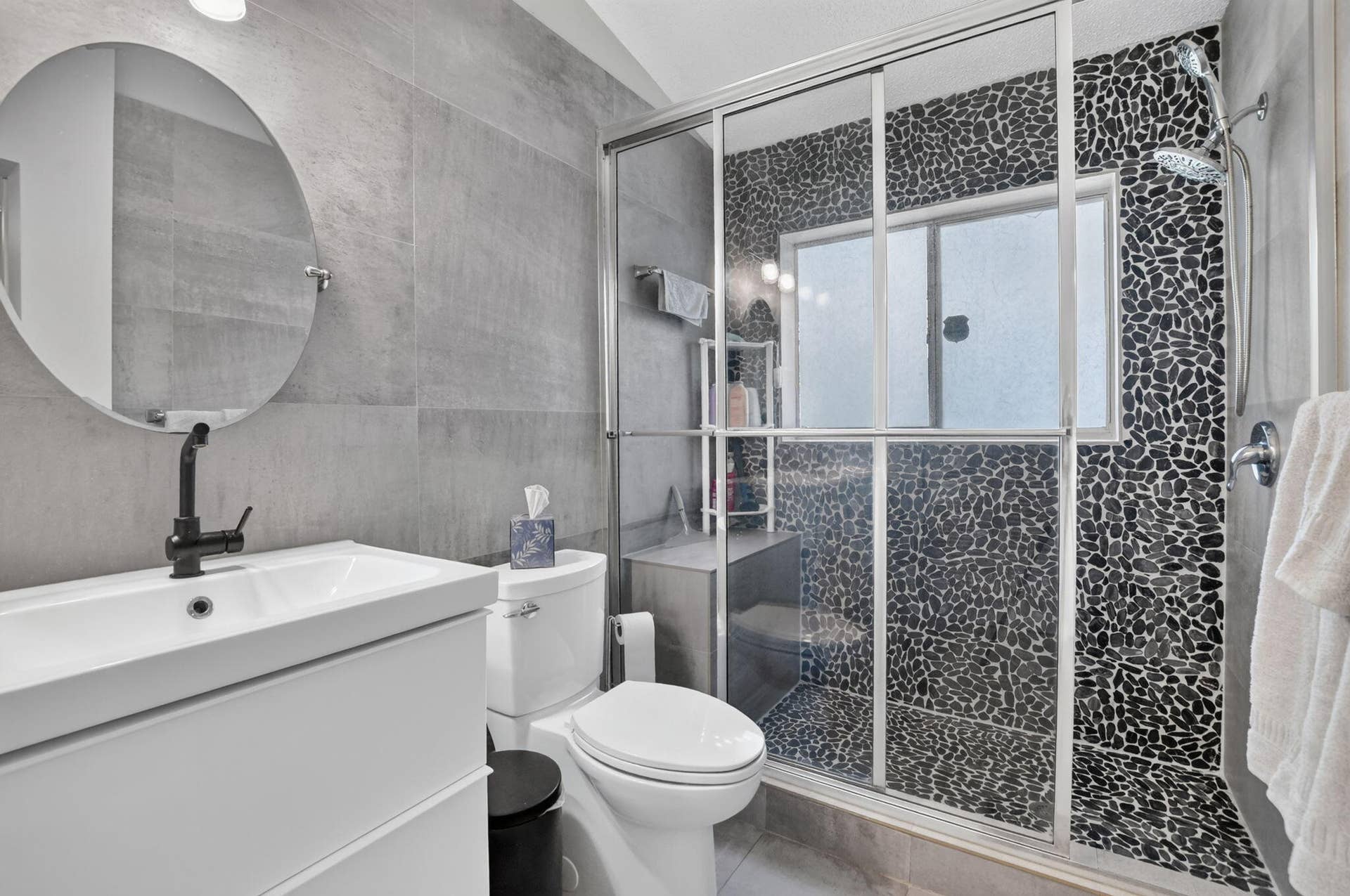 2260 Discovery Circle W, Deerfield Beach, FL 33442 Primary en suite