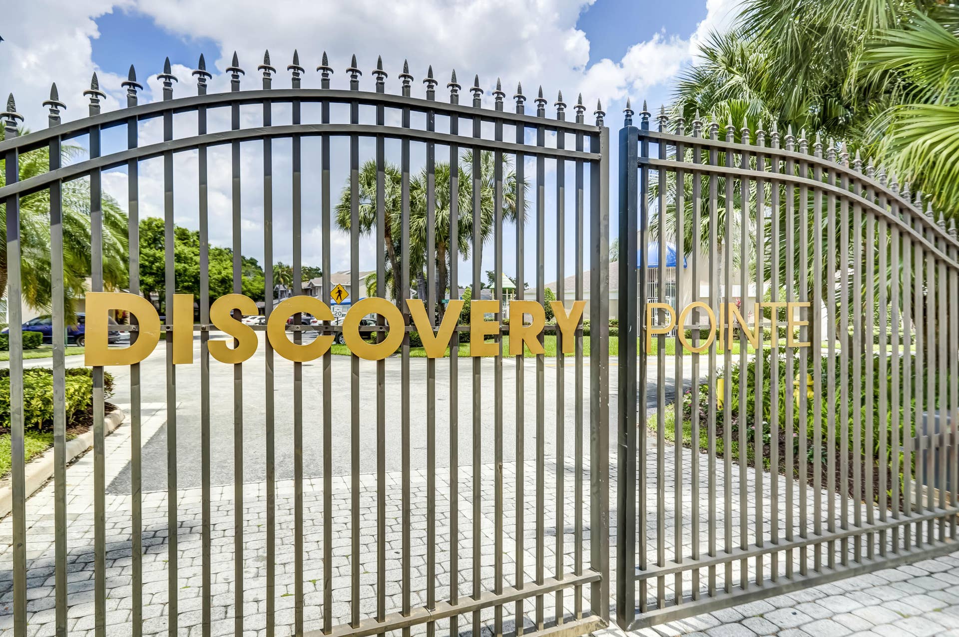2260 Discovery Circle W, Deerfield Beach, FL 33442 Gated Community - Discovery Pointe