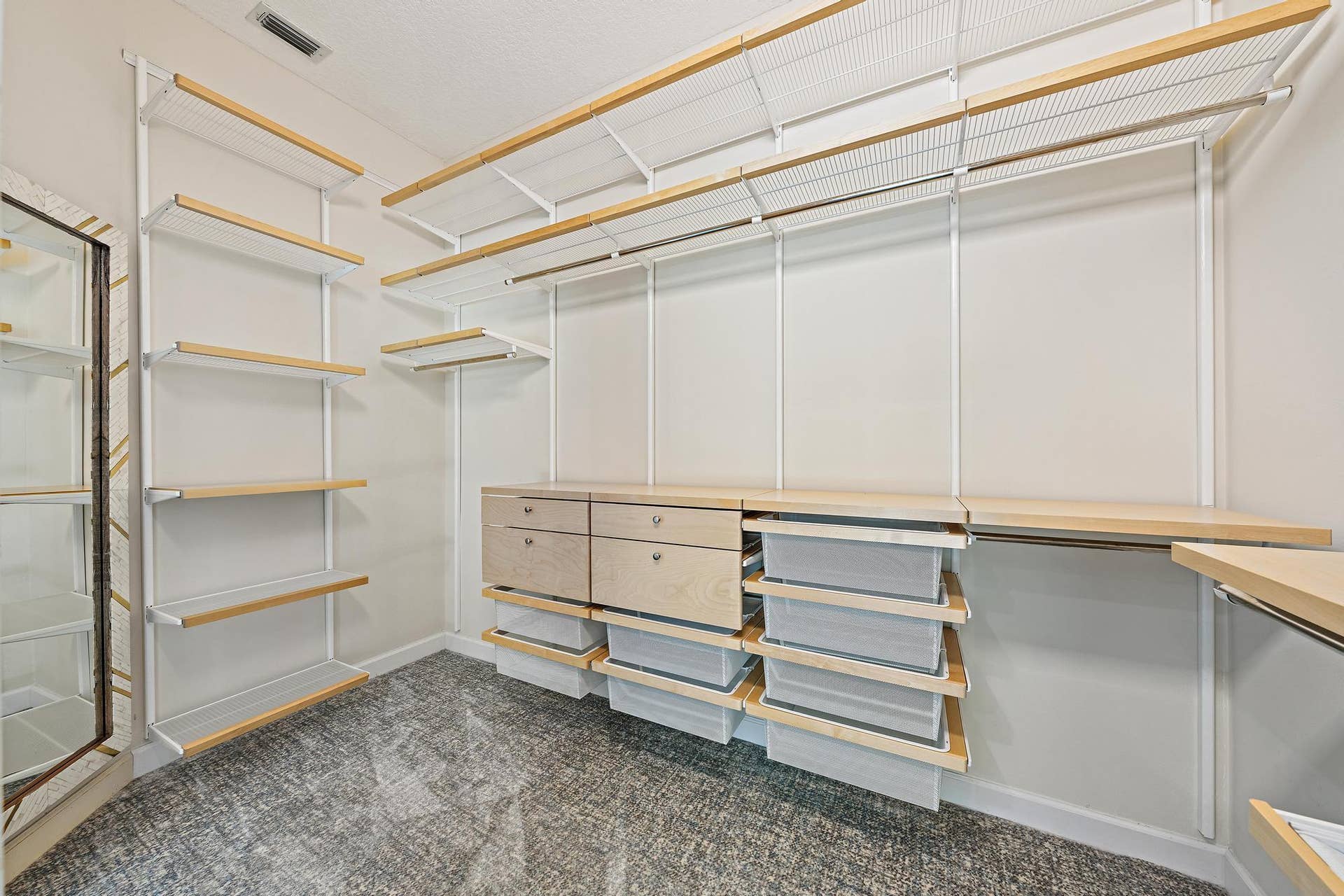 18504 SE Heritage Oaks Lane, Jupiter, FL 33469 Primary Closet